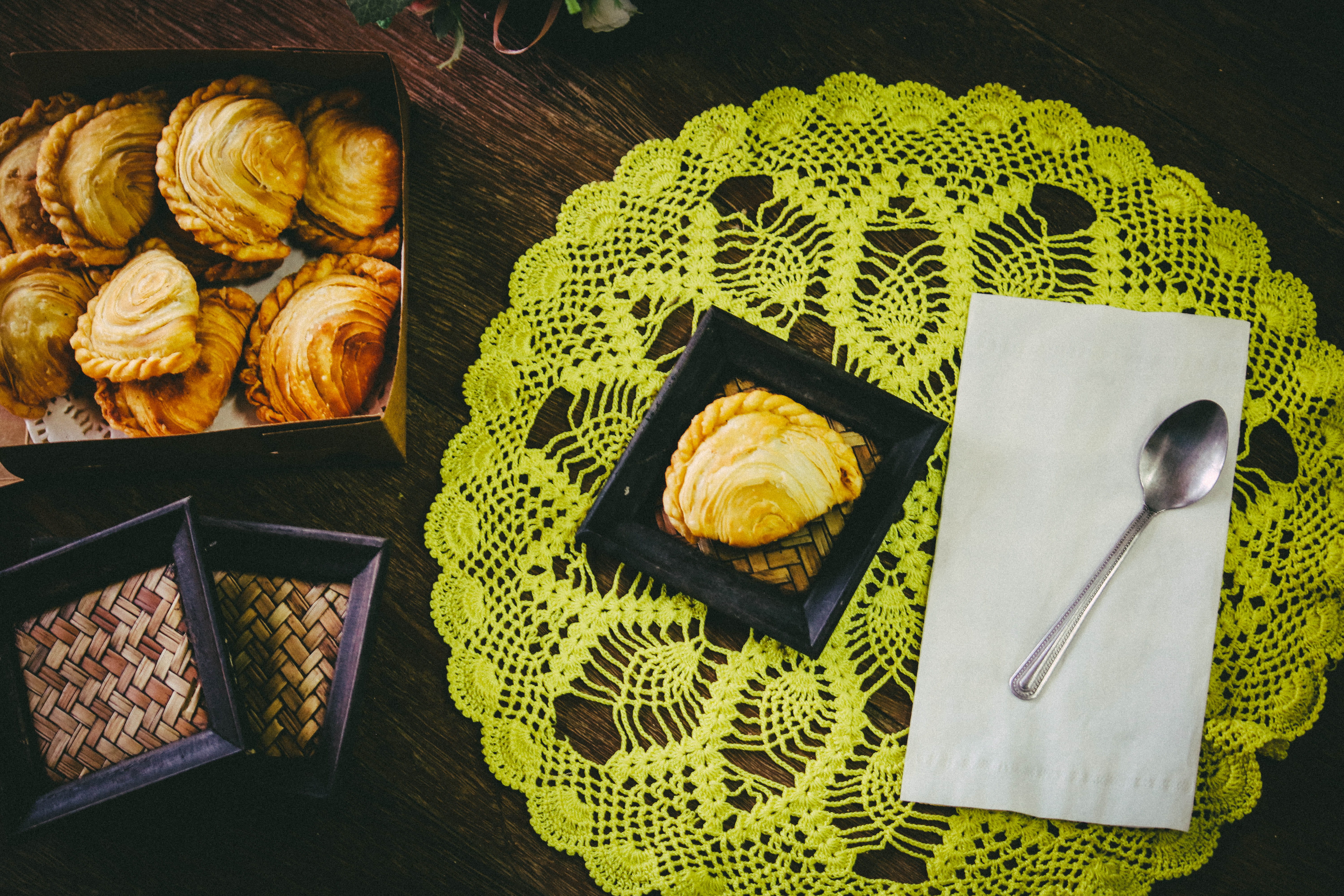 table, high angle view, ubon ratchathani, no people, spoon, 5K, tray, still life, place mat, thailand, kitchen utensil, breakfast, green color, ready-to-eat, HD Wallpaper