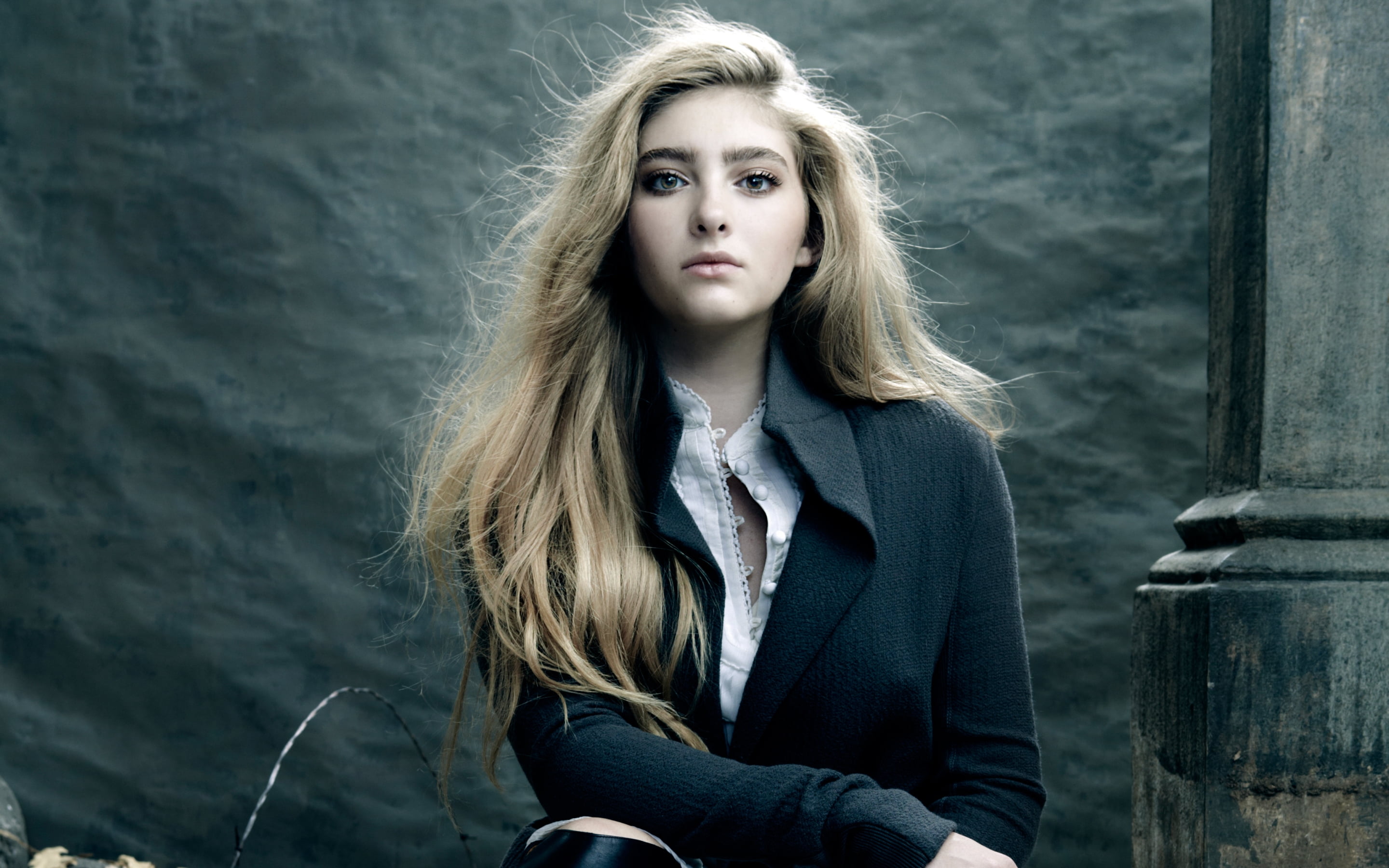black, beautiful woman, young women, portrait, long hair, willow shields, leisure activity, hairstyle, front view, teenager, scarf, young adult, looking at camera, HD Wallpaper