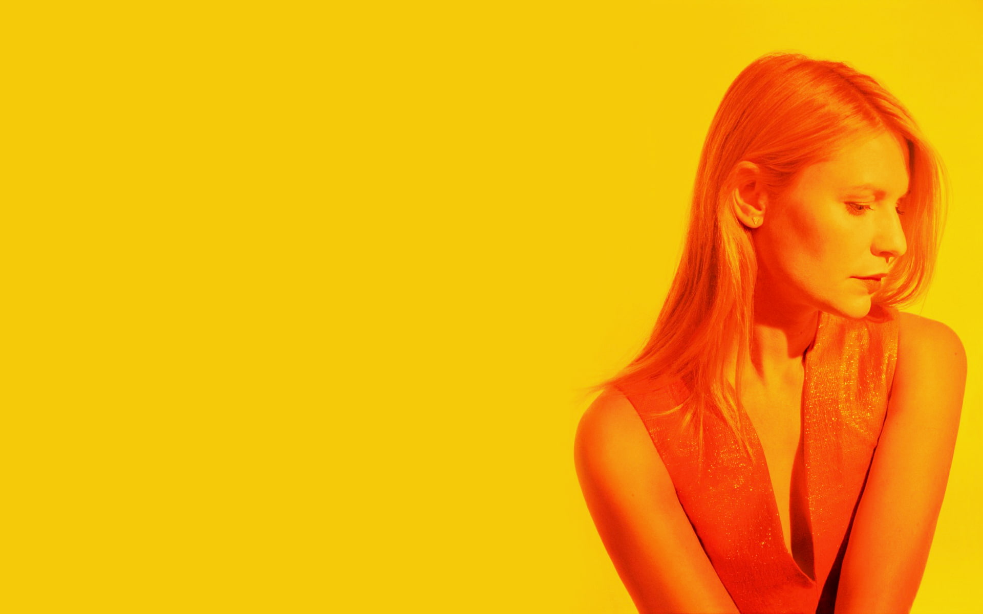 women, actress, celebrity, Claire Danes, blonde, yellow background, 1080P, long hair, face, portrait, HD Wallpaper