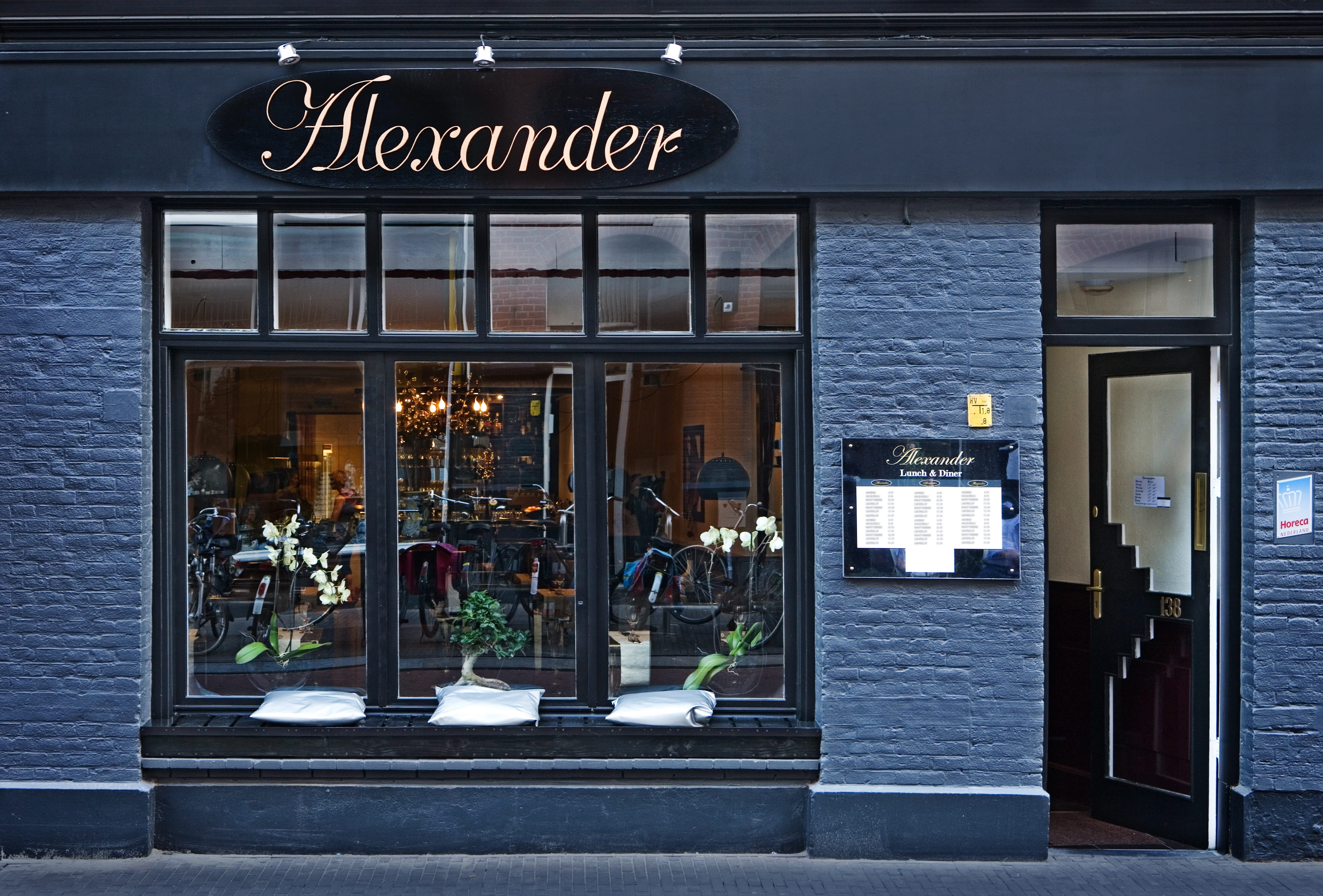 text, no people, restaurant the hague, window, western script, sign, black, open, day, restaurant denneweg den haag, communication, building exterior, business, HD Wallpaper