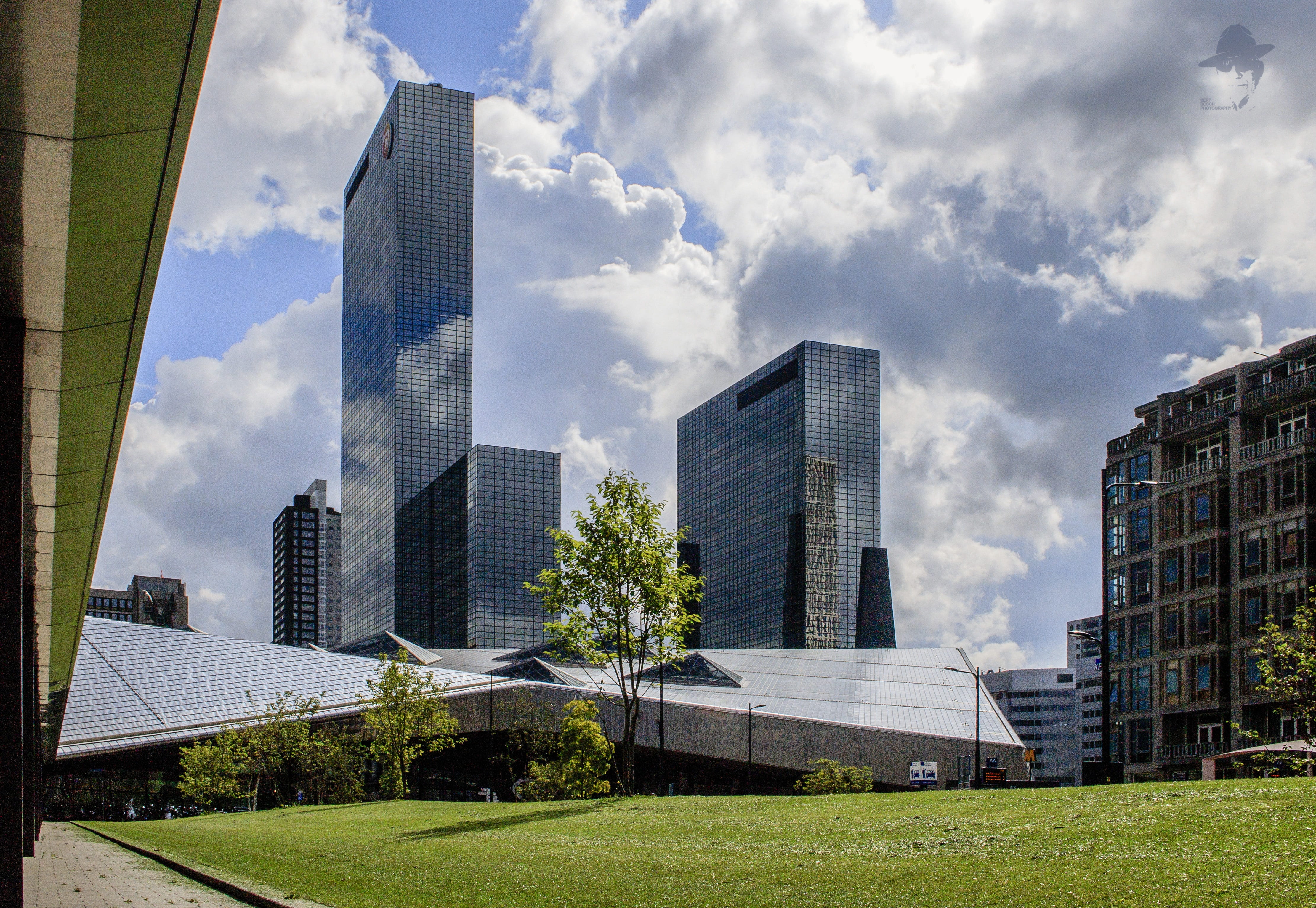 cloud - sky, sky, nationale nederlanden, office, building exterior, city, grass, no people, building, street scenes, office building exterior, outdoors, HD Wallpaper