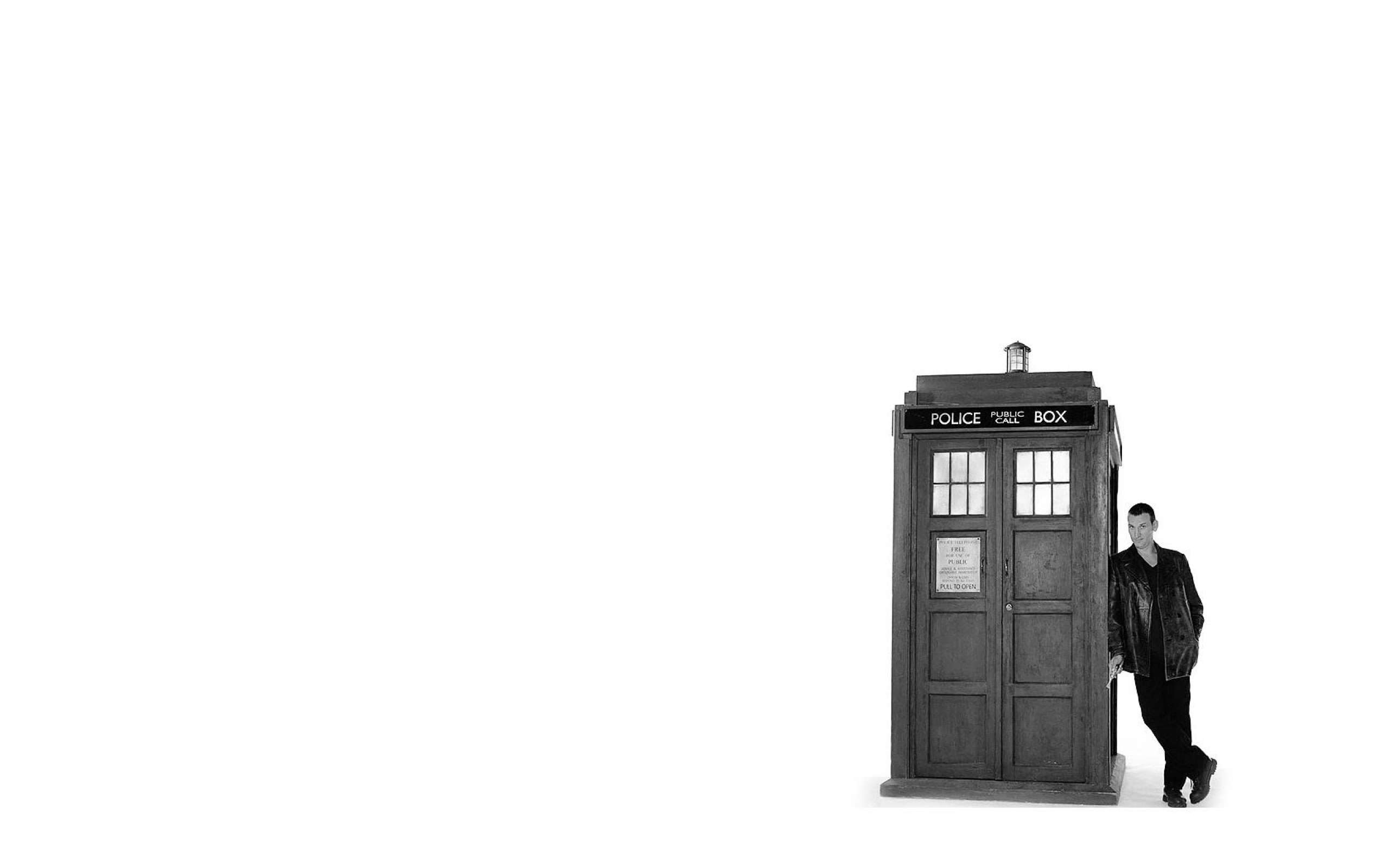 leisure activity, technology, photography themes, The Doctor, studio shot, front view, standing, copy space, indoors, white background, architecture, people, HD Wallpaper