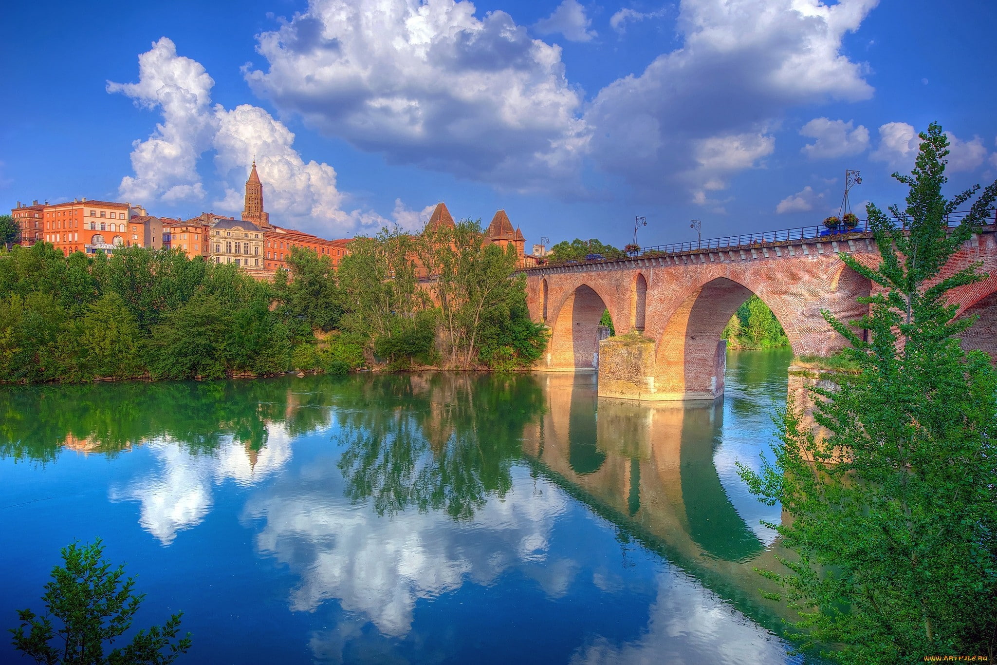 building, built structure, river, arch, France, bridge - man made structure, no people, building exterior, day, cloud - sky, Toulouse, waterfront, water, HD Wallpaper