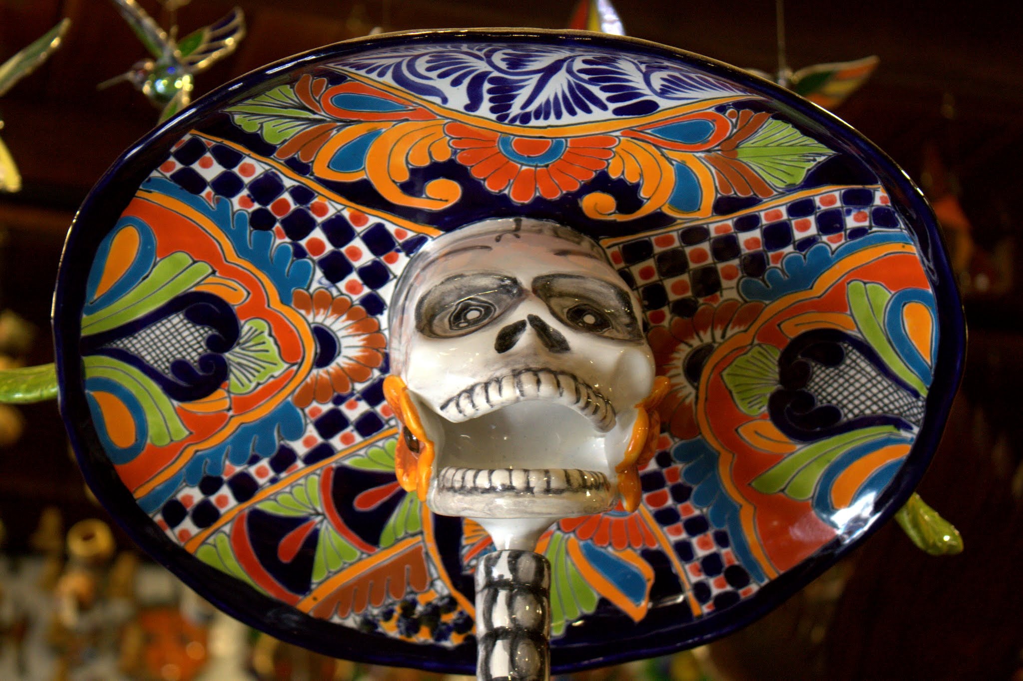 figurine, indoors, craft, sculpture, dead, mexico, skeletons, single object, multi colored, el dia de los muertos, mexican, green, close-up, white, ornate, HD Wallpaper