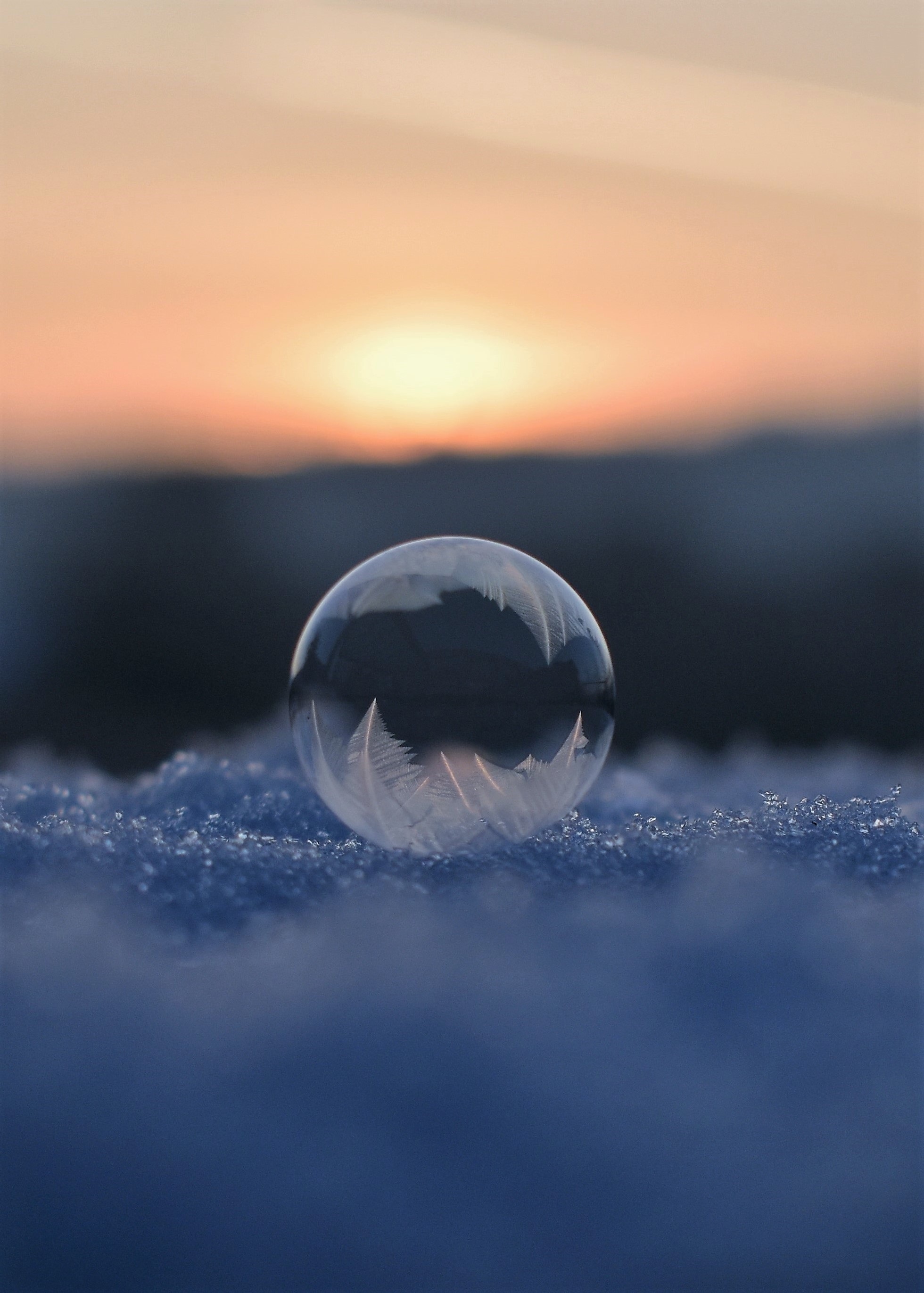 frozen, tranquil scene, morgenrot, wintry, beauty in nature, cloud - sky, landscape, transparent, icy, sea, no people, eiskristalle, hardest, spherical, Phone HD Wallpaper