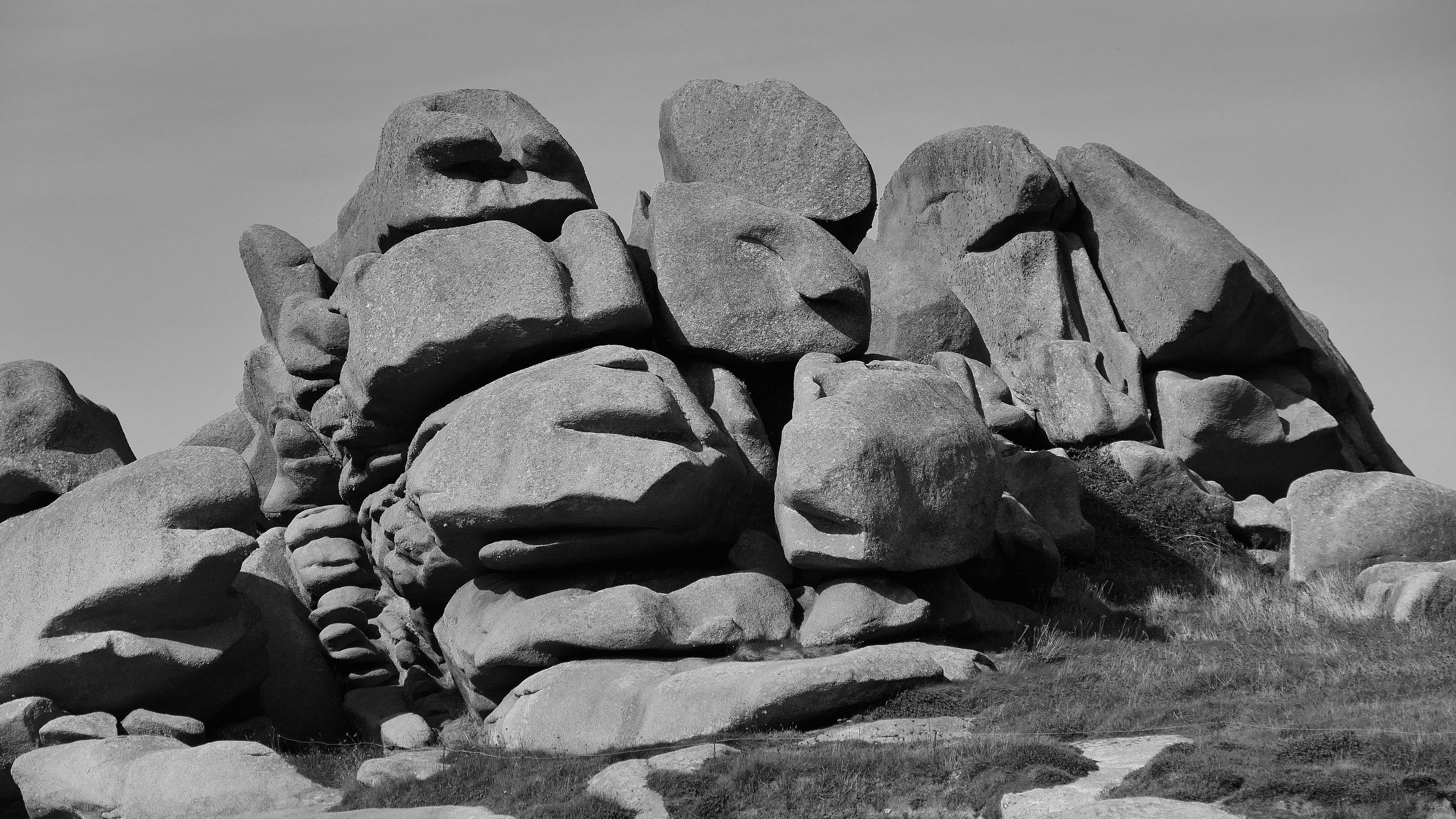 france, rock - object, stone - object, rochers, no people, statue, human representation, bretagne, solid, representation, sunlight, art and craft, succulent plant, HD Wallpaper