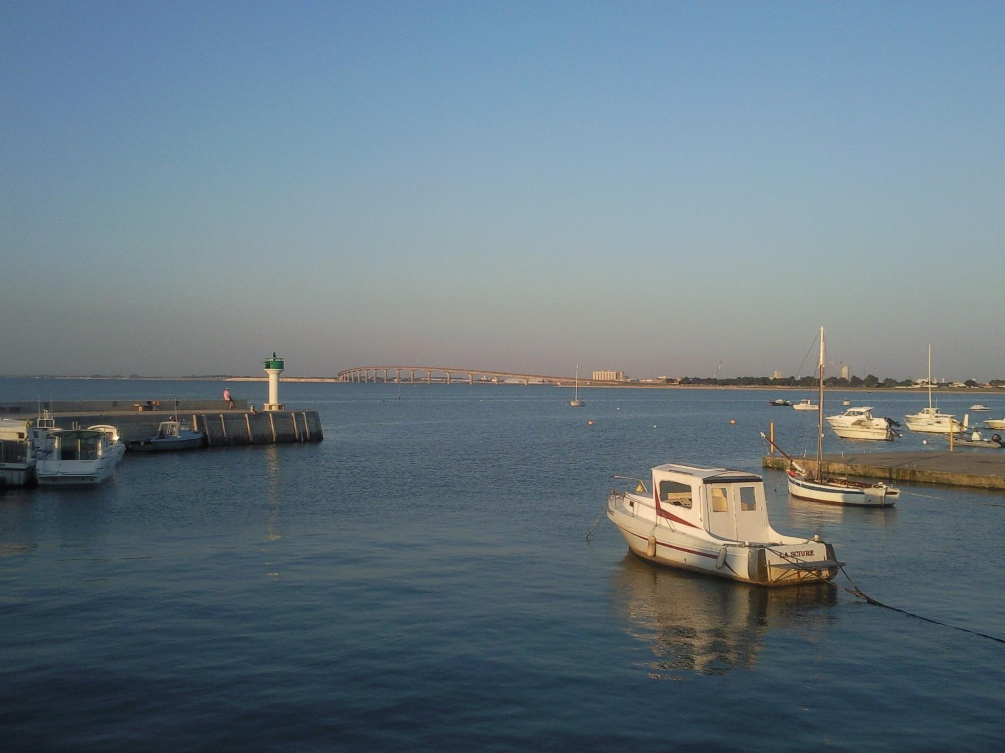 bridge, 1080P, phare, nature, boat, ile de re, sunsets, nature and landscapes, HD Wallpaper