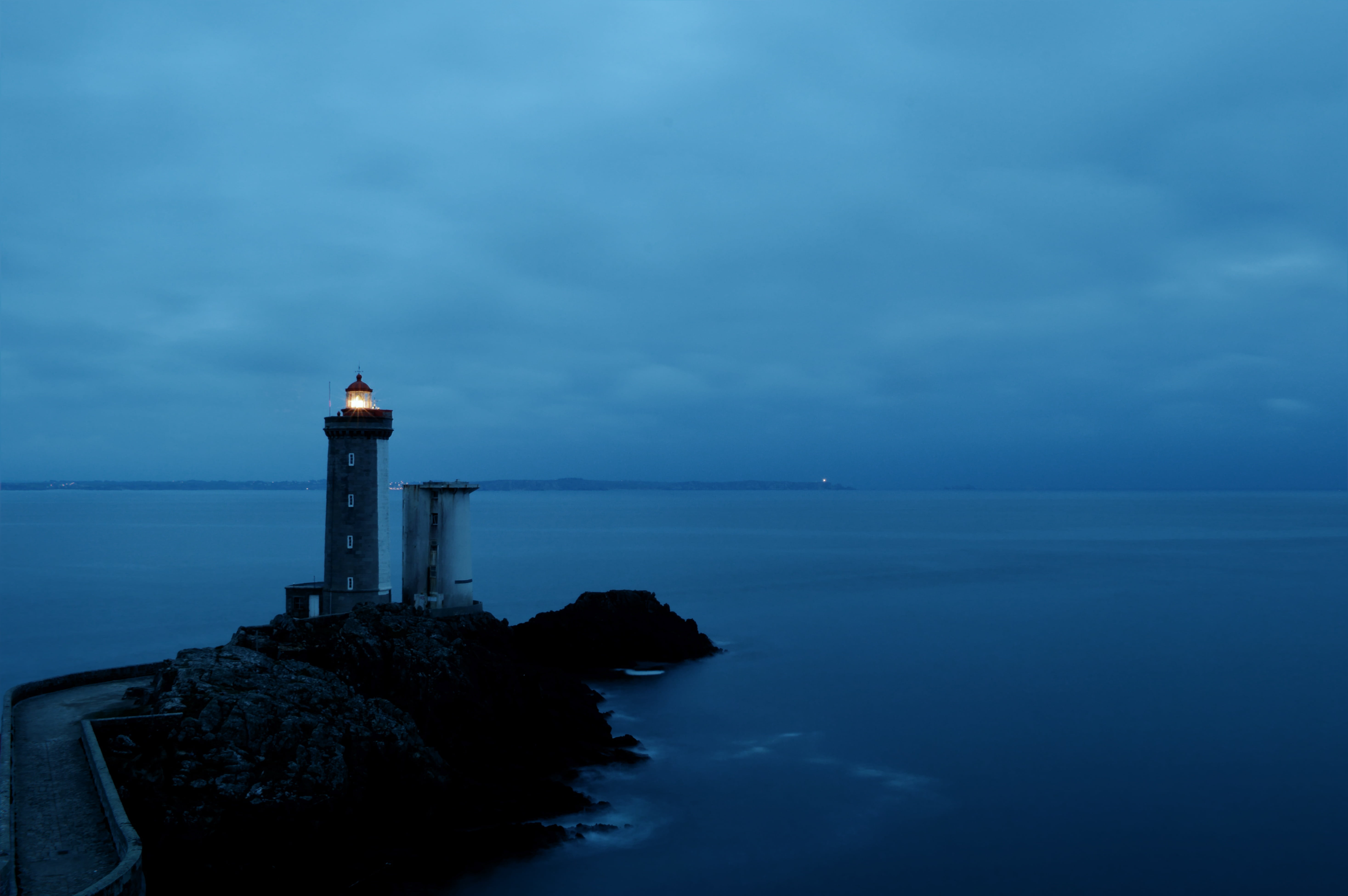 phare du petit minou, sea, light, tranquil scene, building, tower, 5K, sides, water, fire, no people, outdoors, architecture, building exterior, beauty in nature, HD Wallpaper