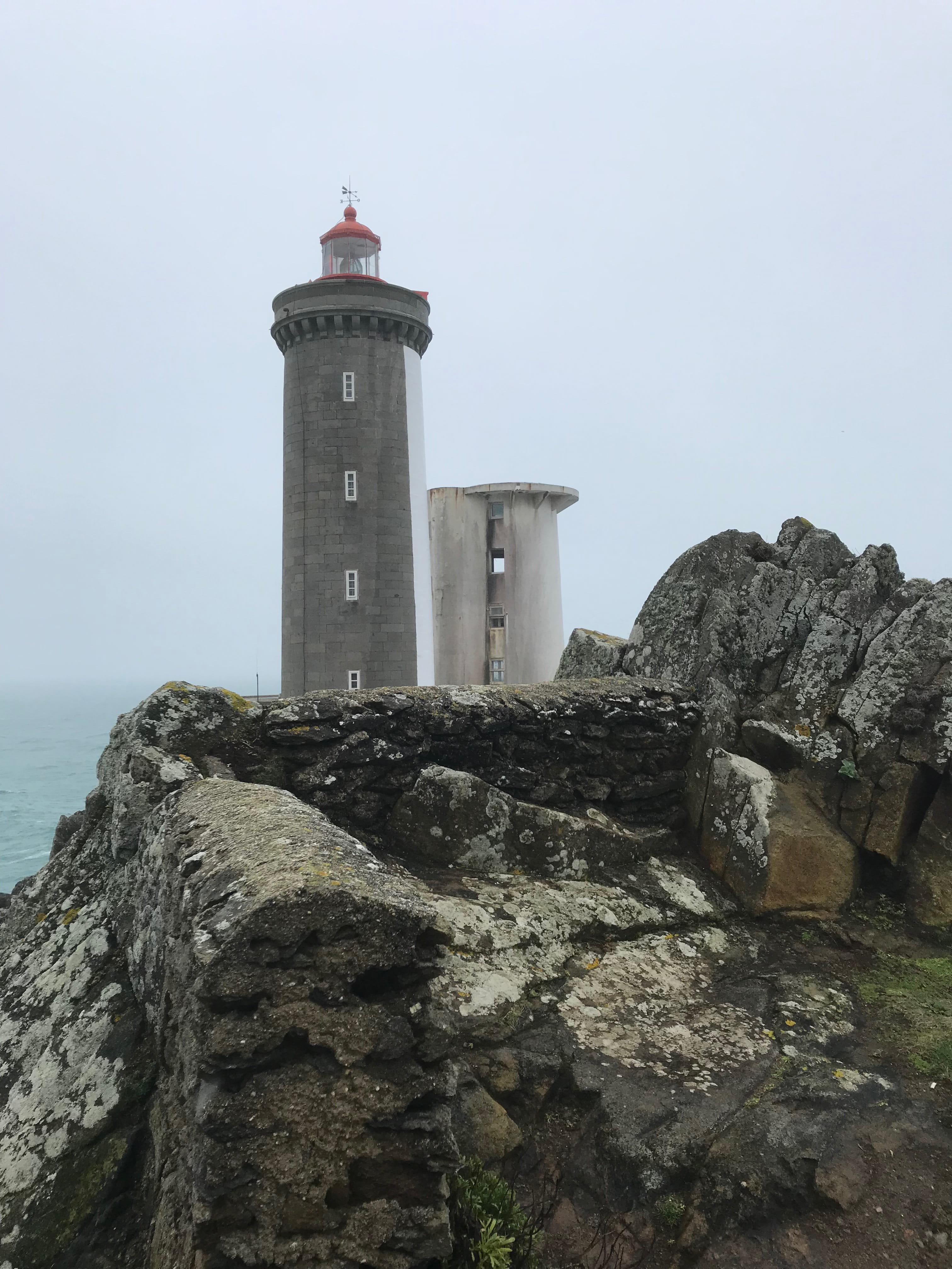 rock - object, security, 4K, lighthouse, sea, building exterior, phare du petit minou, guidance, rock, tower, plouzané, no people, atlantic, building, Phone HD Wallpaper