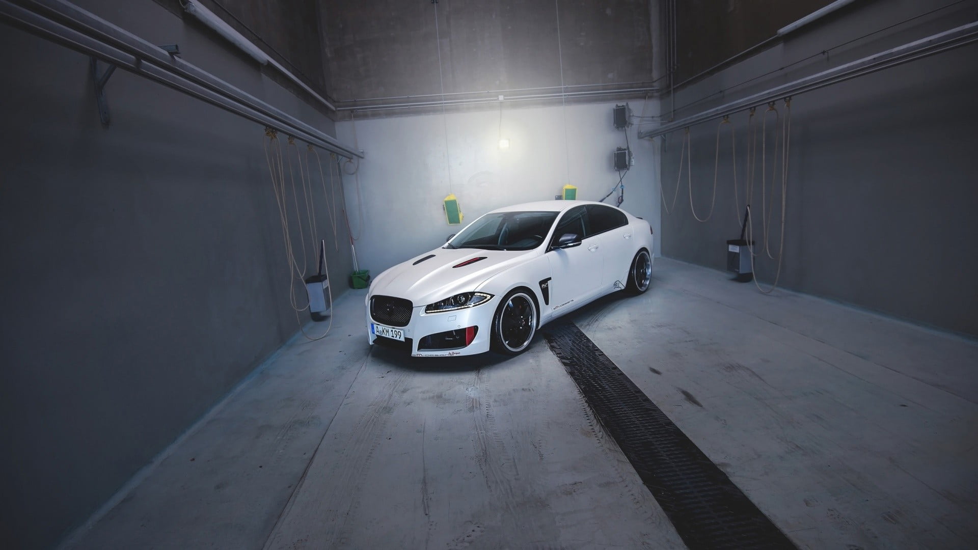 transportation, parking garage, white cars, travel, road, mode of transportation, land vehicle, white, 1080P, Jaguar XF, motion, city, sedan, building, HD Wallpaper