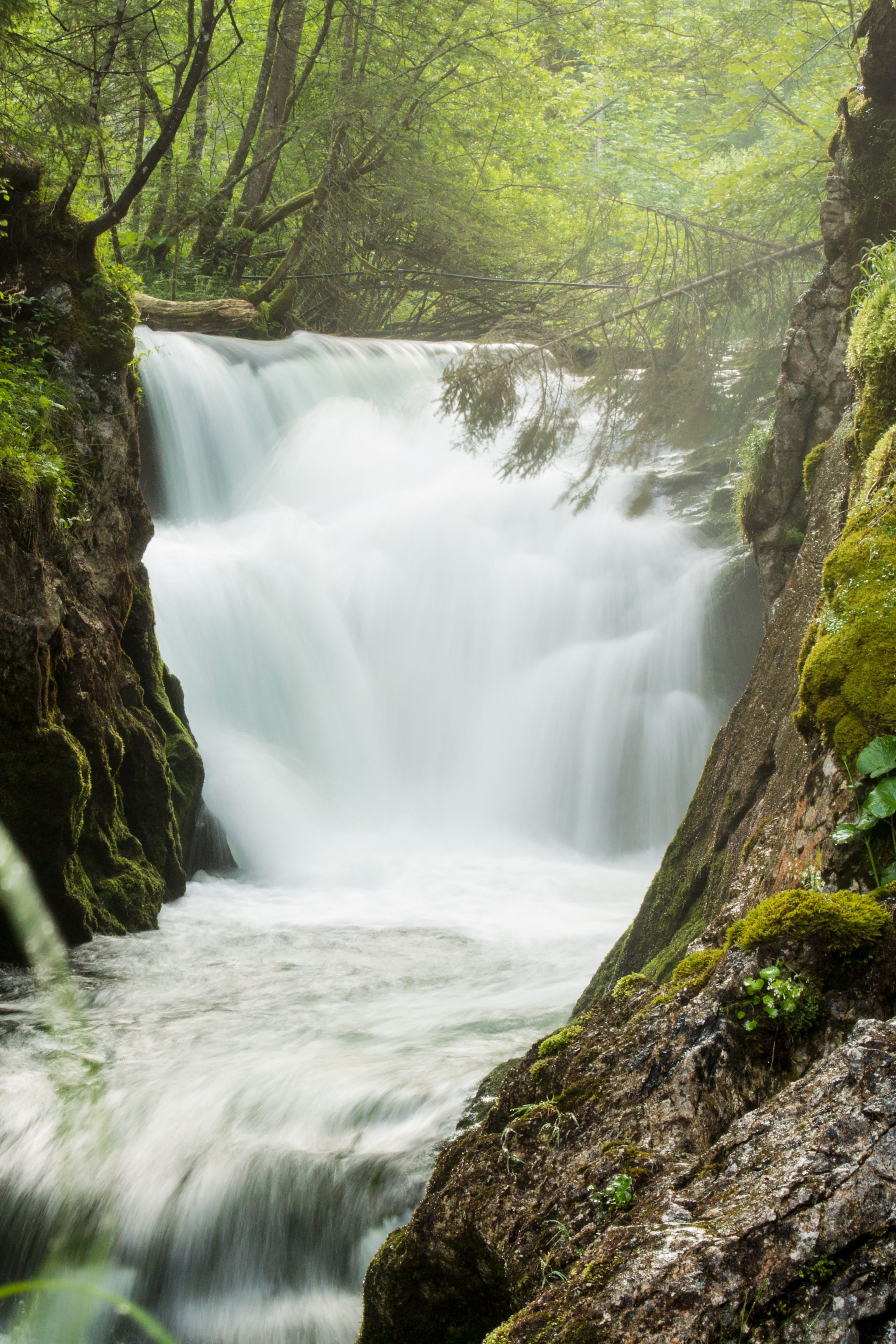 water, no people, rock, environment, bad aussee, long exposure, solid, 4K, beauty in nature, rock - object, salzkammergut, power in nature, outdoors, flowing, Phone HD Wallpaper
