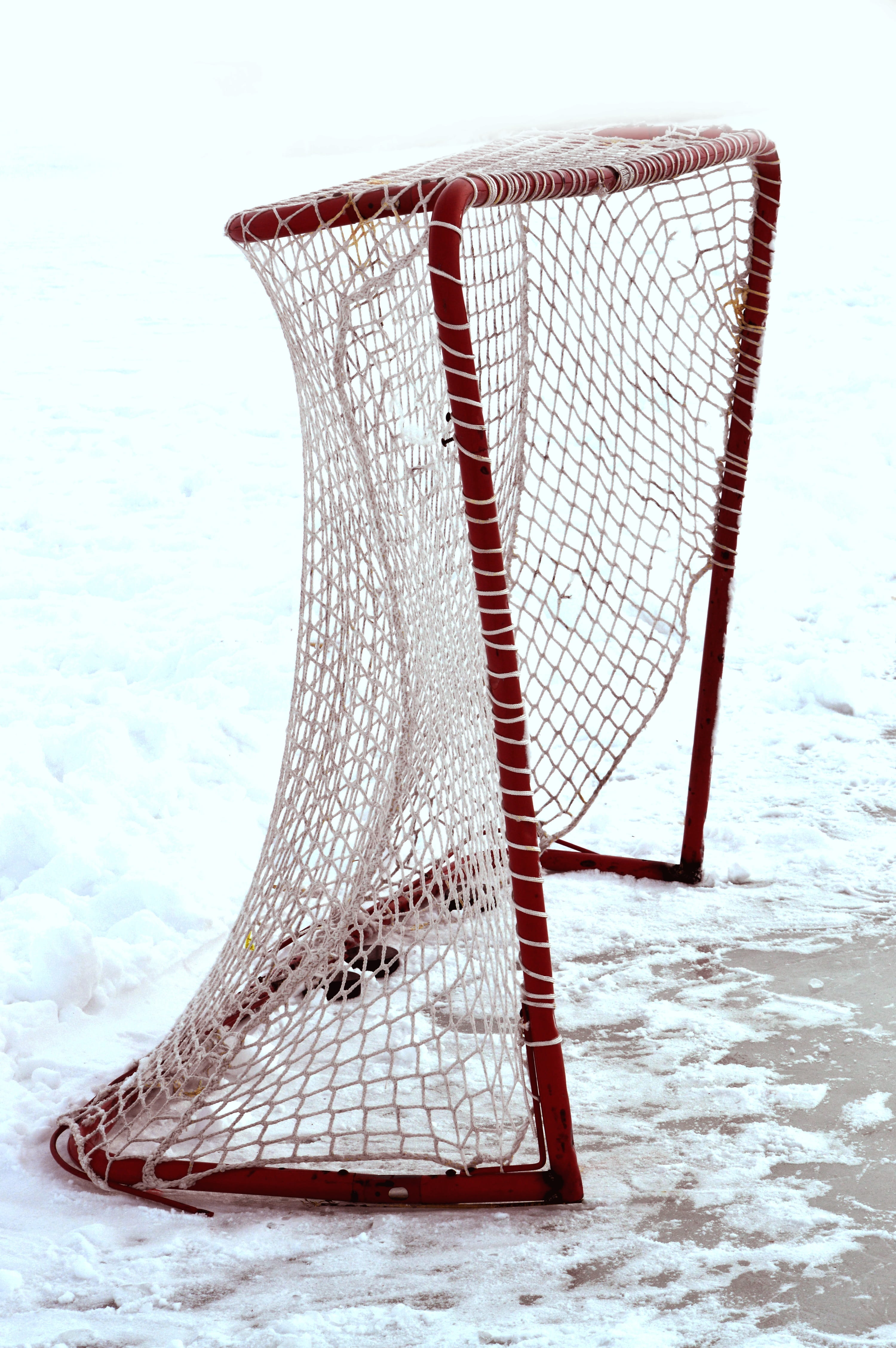 sporting, beauty in nature, skating, training, water, Net, covering, healthy, no People, land, Game, red, Hockey, competition, competitive, Sports, recreational, Phone HD Wallpaper
