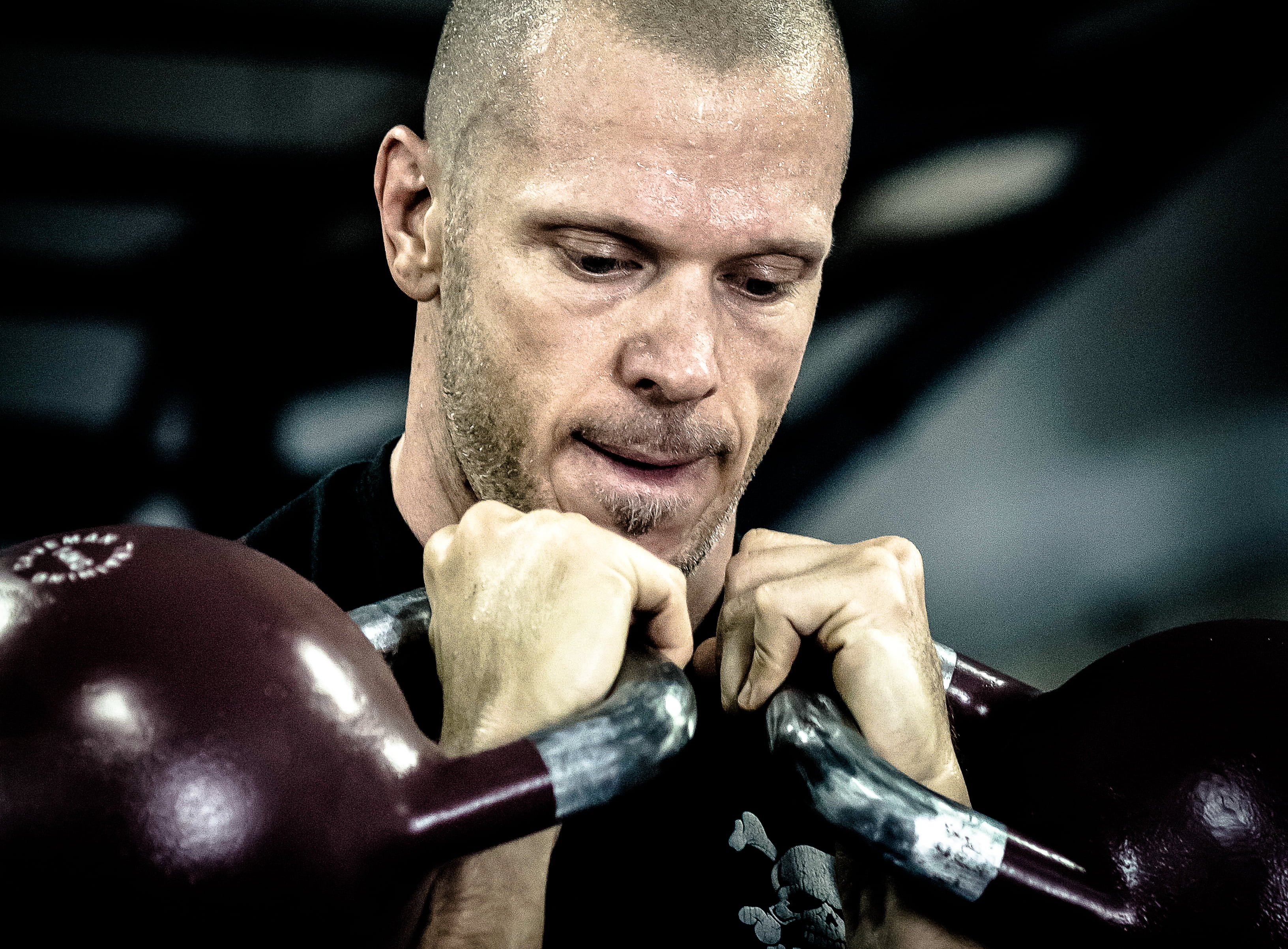weights, men, punching, sport, competition, muscular Build, masculinity, sports Glove, body Building, strength, sports equipment, kettlebells, portrait, HD Wallpaper