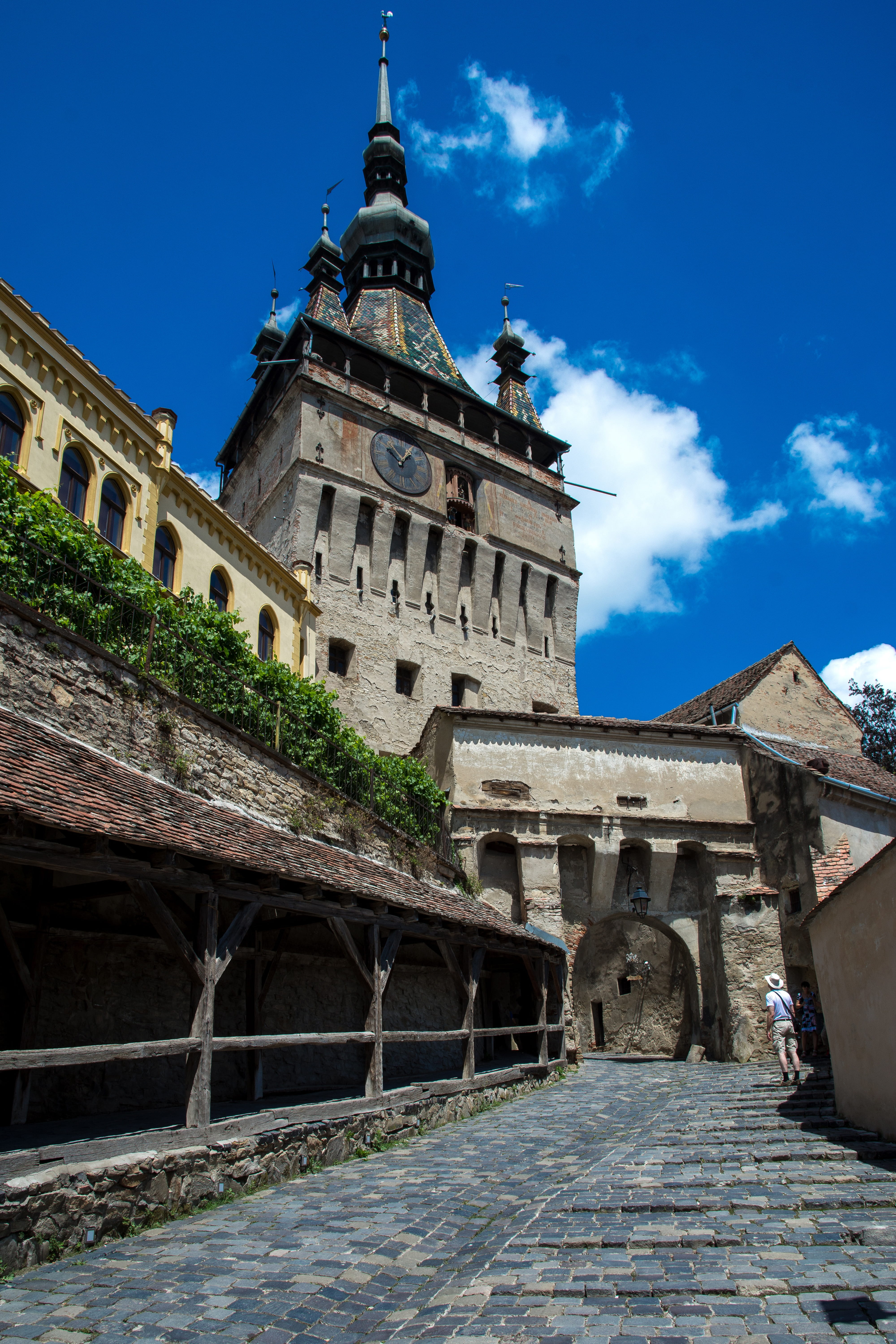 historic old town, the past, building exterior, places of interest, sky, blue, building, sunlight, cloud - sky, historically, transylvania, travel, tourism, Phone HD Wallpaper
