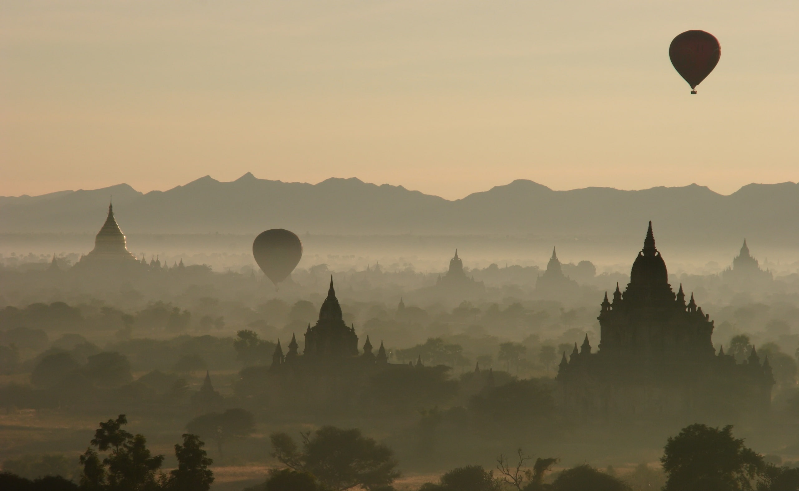 history, Guni, building exterior, spirituality, religion, the past, sky, belief, ancient civilization, outdoors, hot air balloon, two, 2K, Balloons, travel, HD Wallpaper