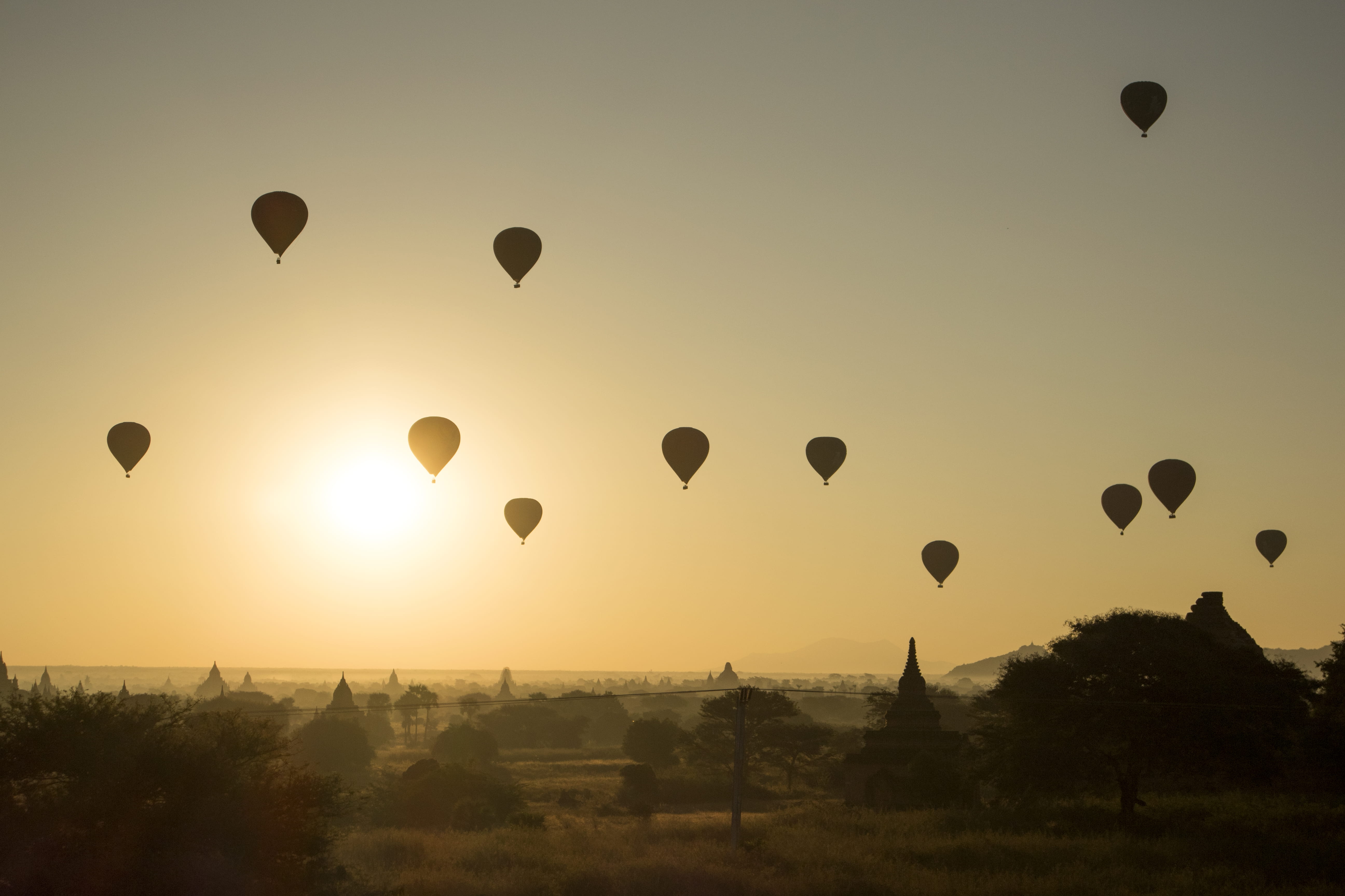 sun, mid-air, transportation, travel, air vehicle, ballooning festival, outdoors, travel destinations, sulamani temple, balloon, architecture, mode of transportation, HD Wallpaper