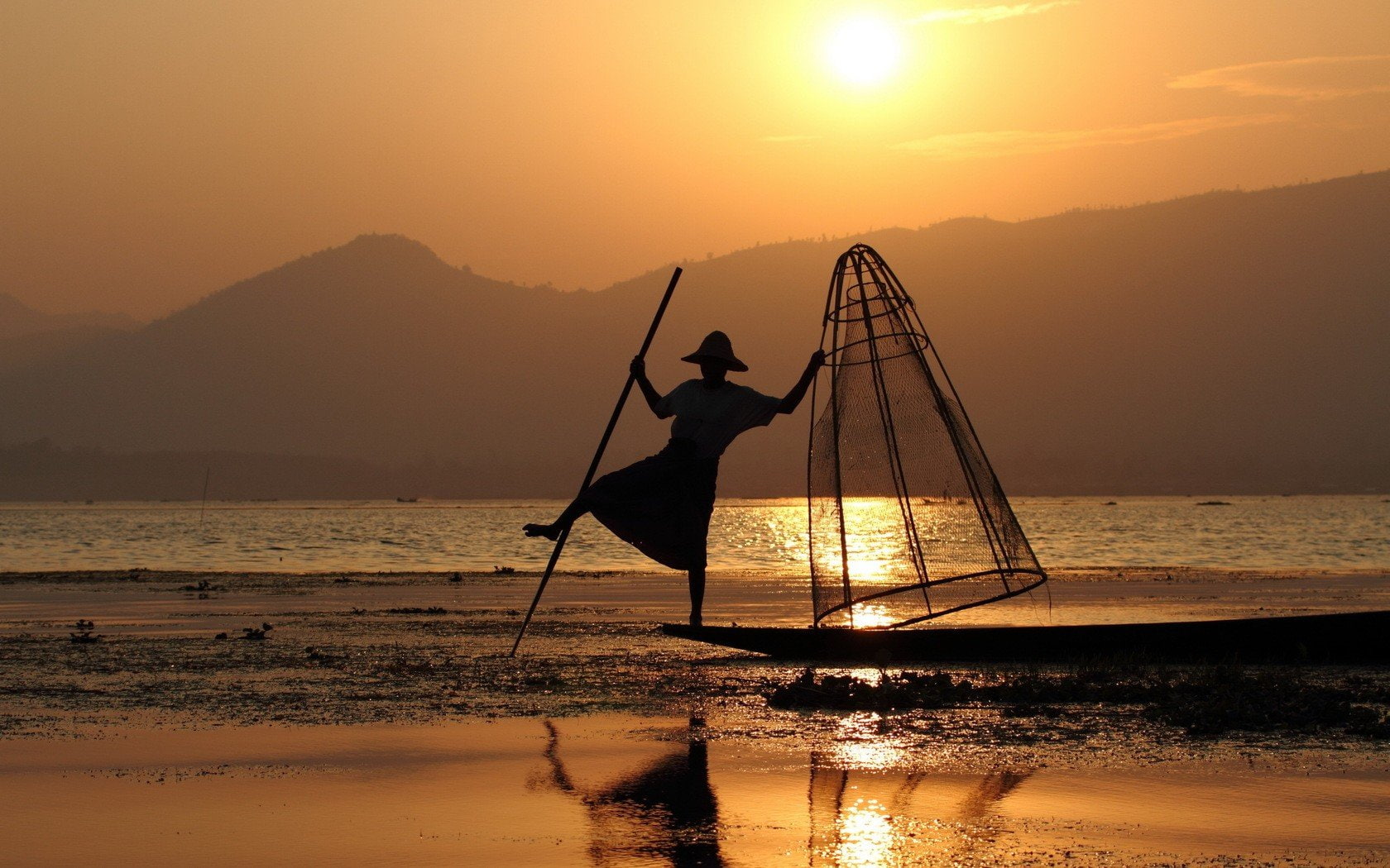 beauty in nature, 720P, myanmar, nature, sun, land, lifestyles, outdoors, reflection, sunset, beach, full length, fishing industry, transportation, fisherman, HD Wallpaper