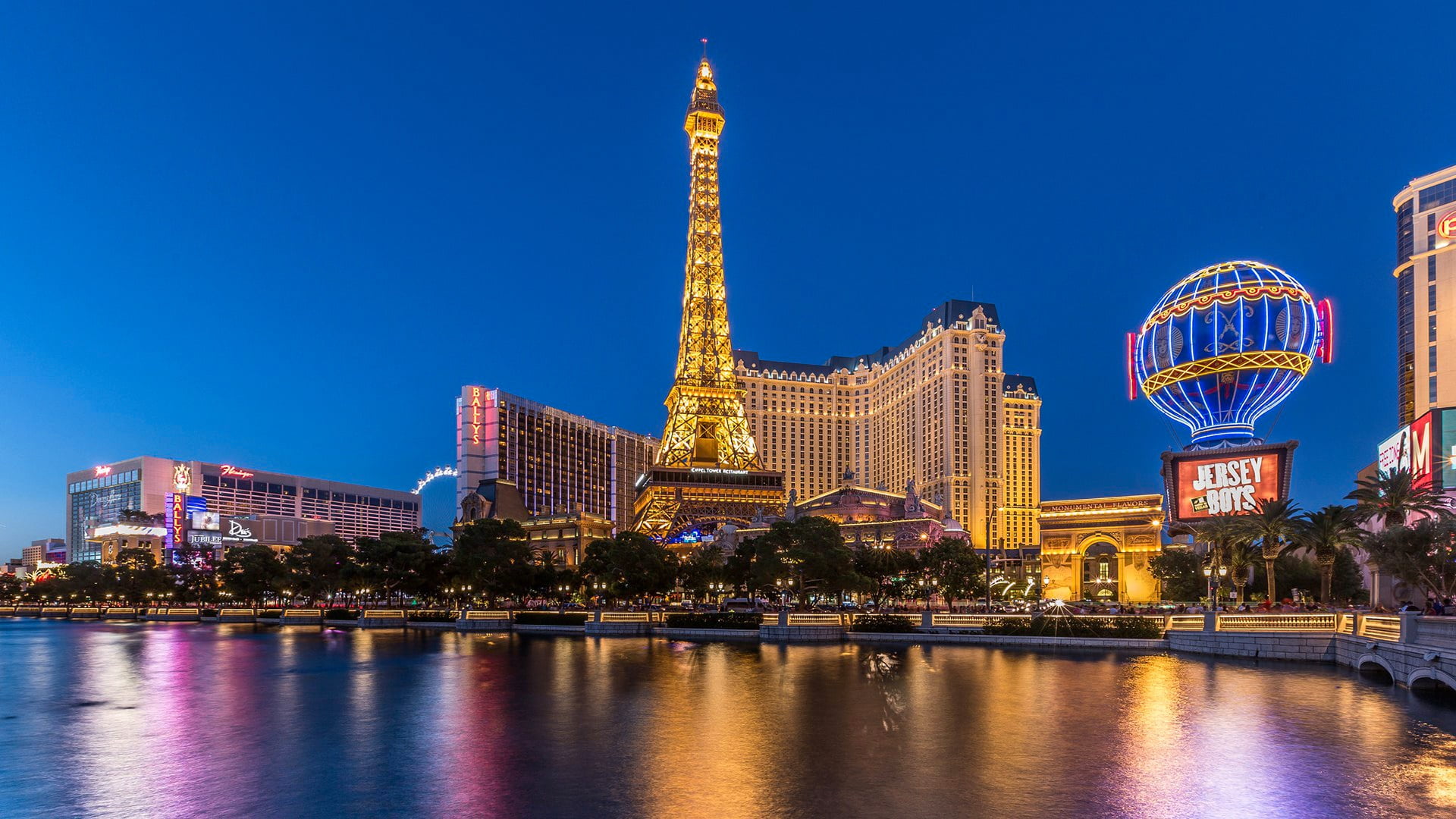 skyline, 1080P, travel, nature, tourism, skyscraper, water, architecture, casino, tourist attraction, travel destinations, no people, blue, building, city, HD Wallpaper