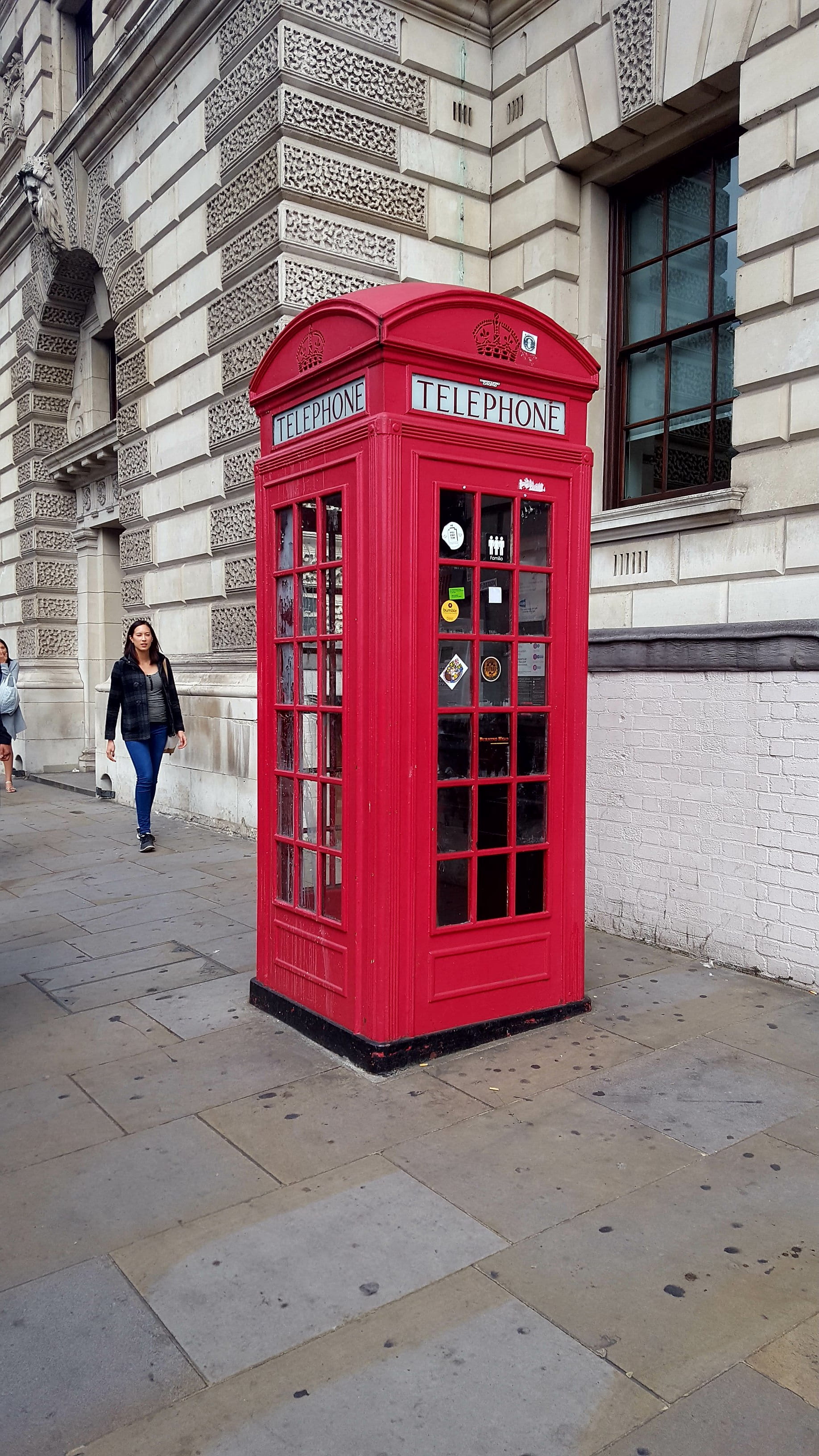 red, connection, phone booth, adult, communication, telephone booth, pay phone, women, building exterior, technology, 2K, built structure, real people, Phone HD Wallpaper