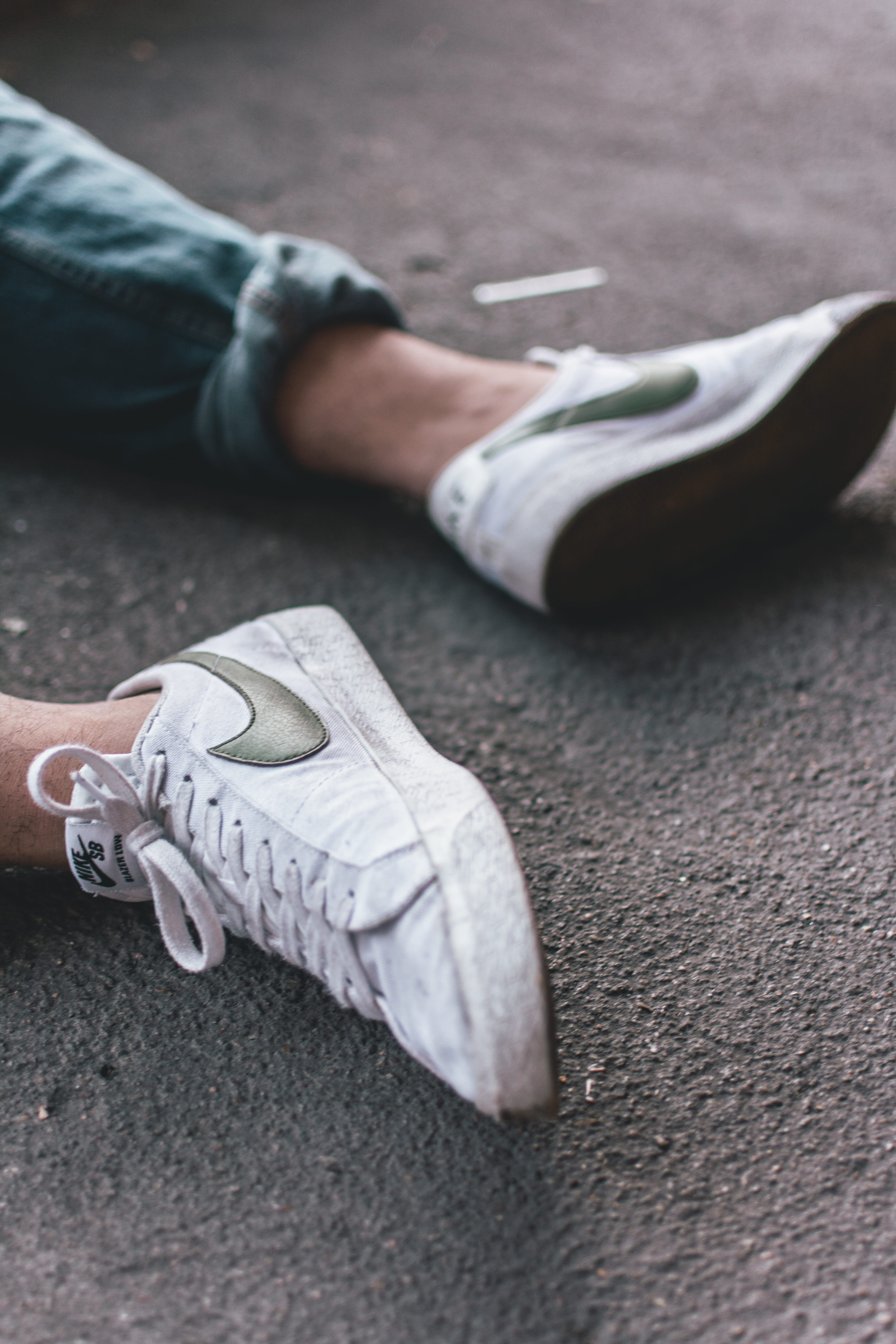 men, shoes, business, body part, one person, 5K, nike, white, shoe, adult, jeans, limb, pair, trainers, low section, city, selective focus, sneakers, human body part, Phone HD Wallpaper