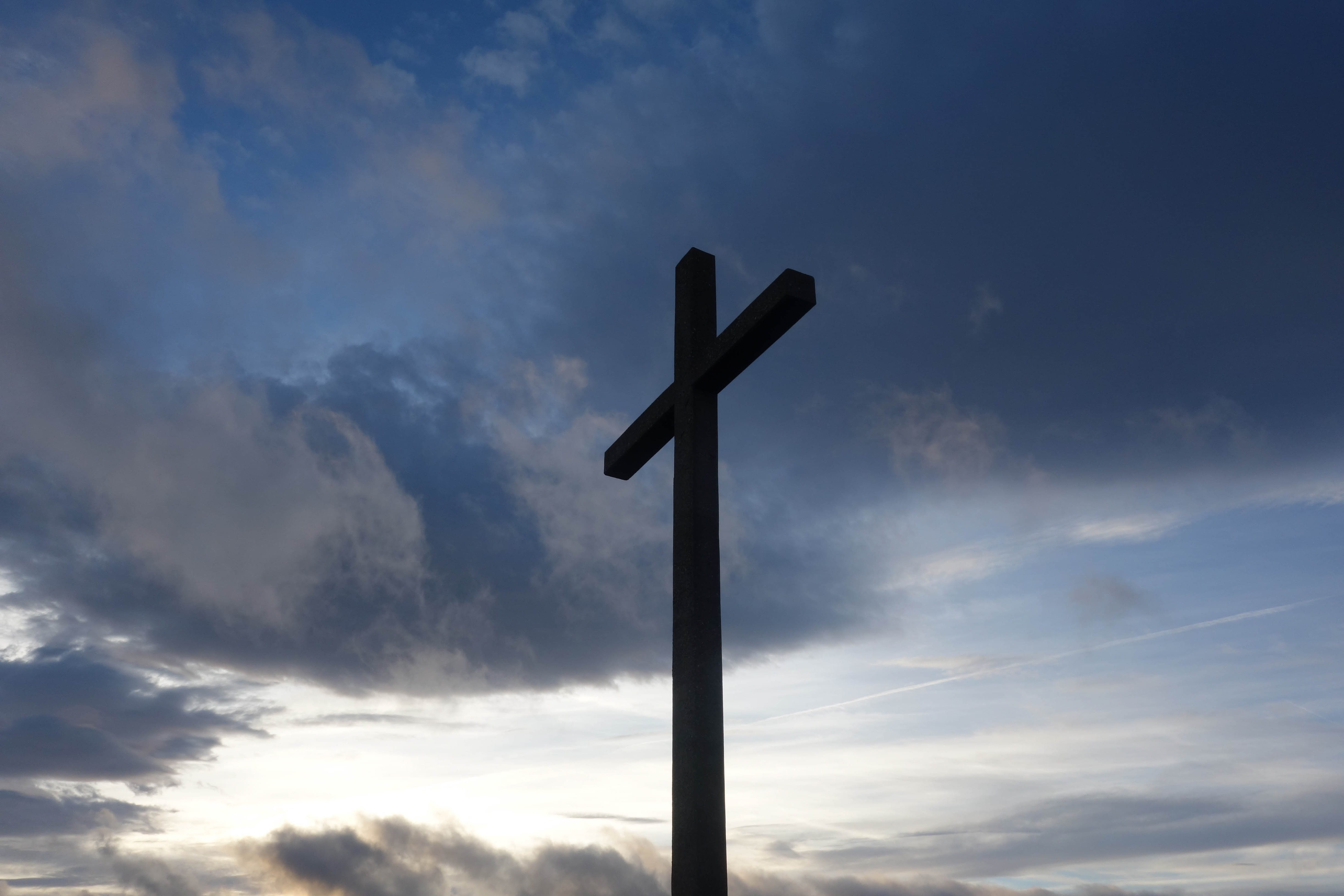 religion, tranquility, outdoors, belief, nature, cloud - sky, low angle view, cross, scenics - nature, 4K, bray, sky, hill, pole, day, blue, sunset, ireland, HD Wallpaper