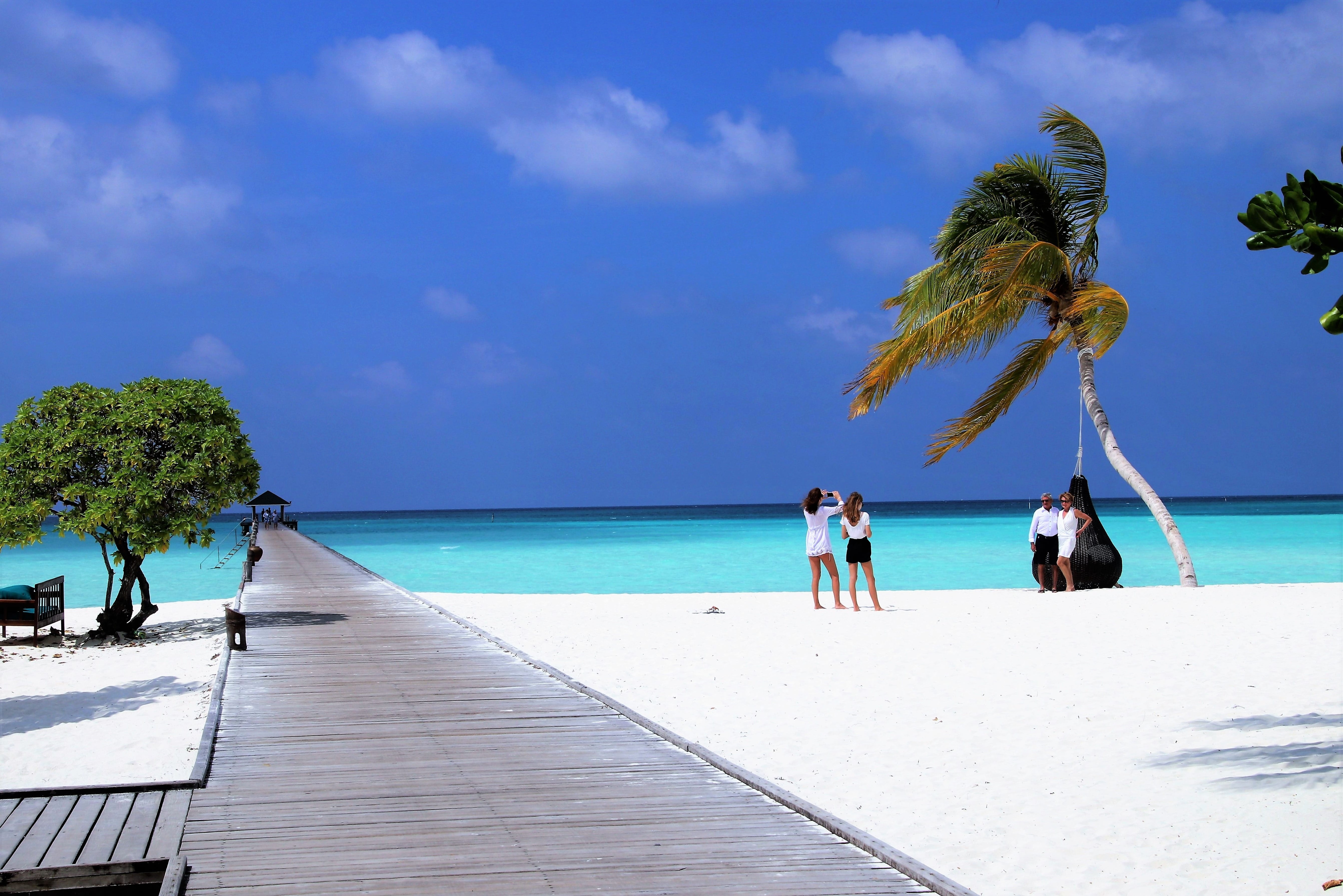 ease, the silence, exotic, seashore, 5K, relax, landscape, greenish-blue, relaxation, land, mood, morning, near, sand, the person, morning sun, island, HD Wallpaper