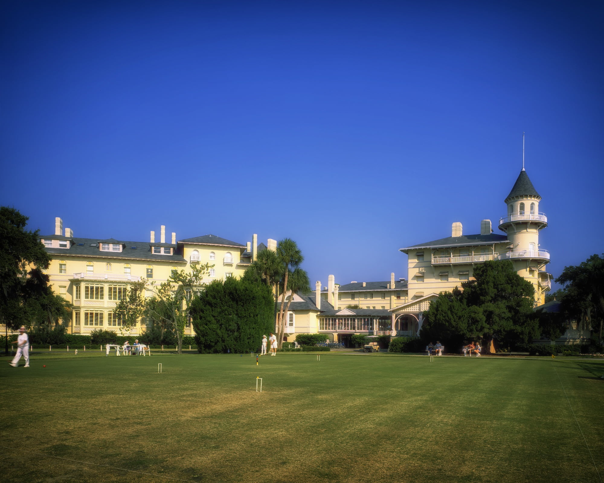sky, historical, built structure, building exterior, land, green color, private club, government, jekyll island, famous Place, grass, summer, georgia, plant, HD Wallpaper