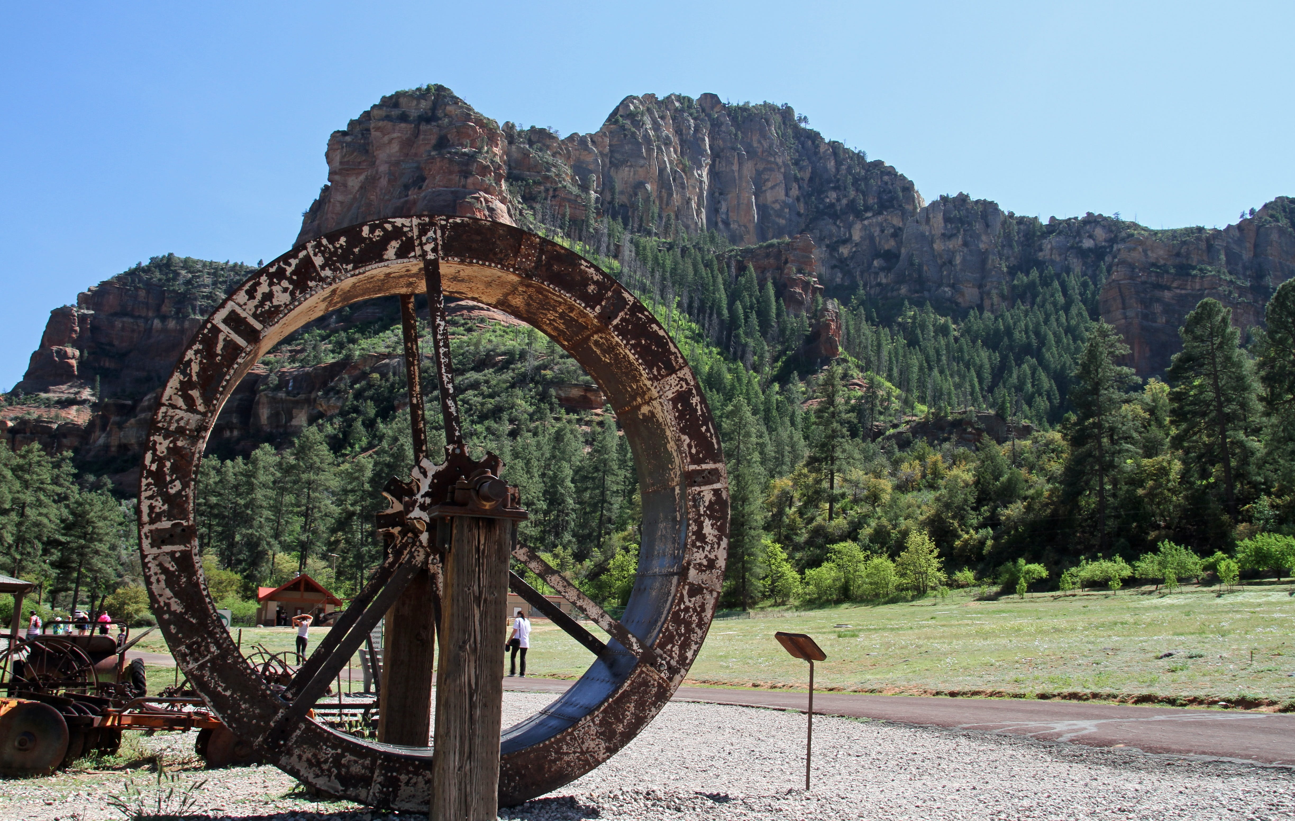 ancient, usa, ruined, desert, wheel, land, scenics - nature, no people, slide rock, 4K, park, Buttes, sky, travel destinations, mountain, Red Rocks, plant, HD Wallpaper