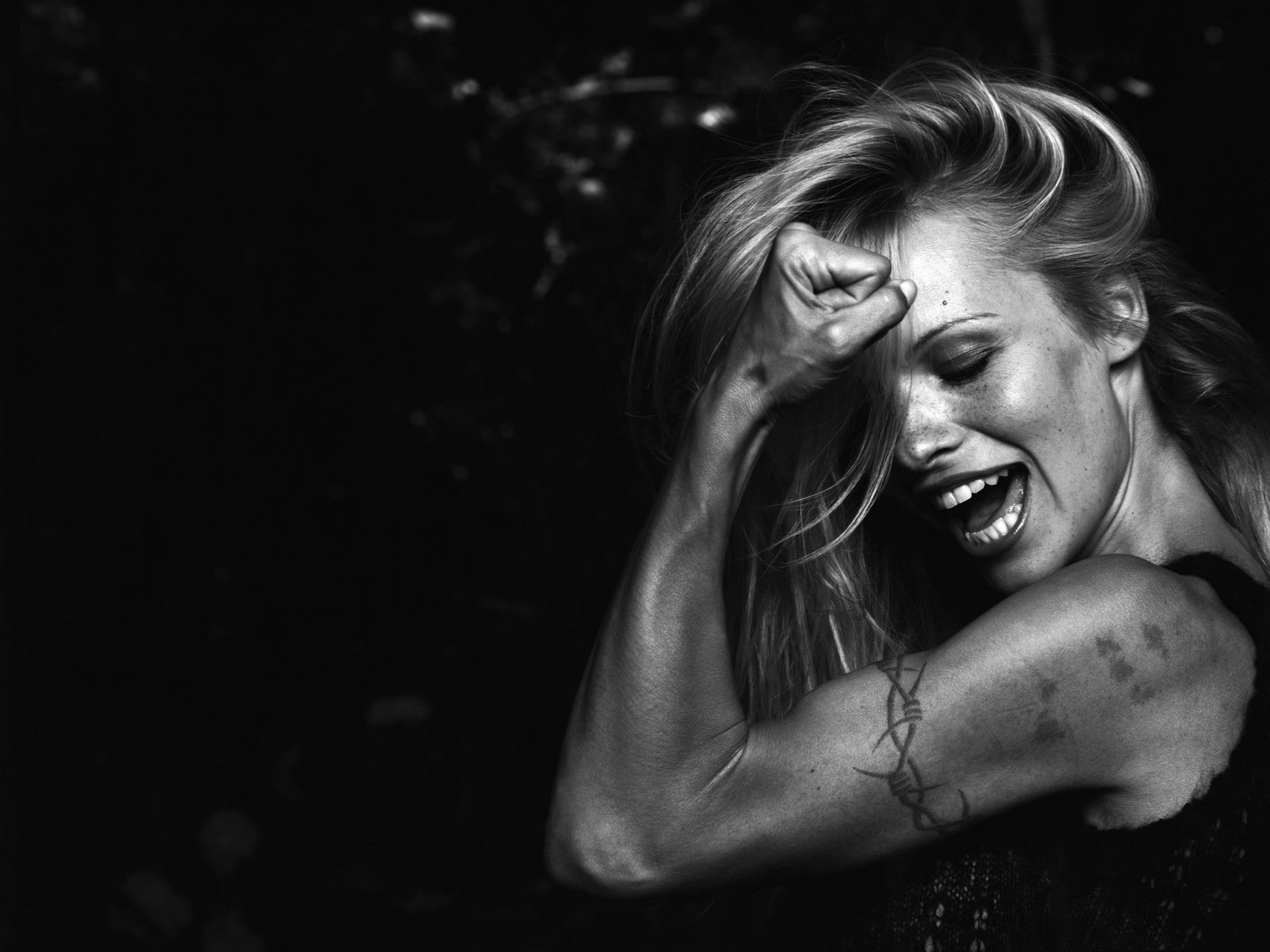 models, white, anderson, women, actresses, black, art, tattoos, 720P, hd, pamela, HD Wallpaper