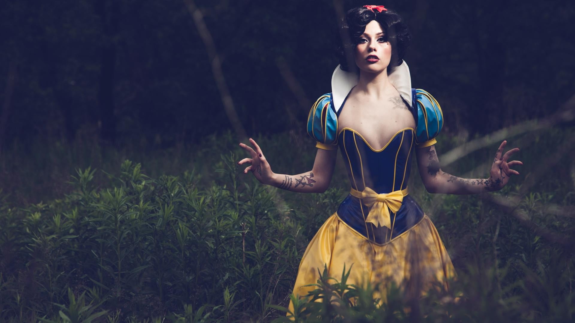 mouth open, one person, flowering plant, young women, branch, lifestyles, plant, three quarter length, yellow, nature, cosplay, adult, outdoors, long hair, HD Wallpaper