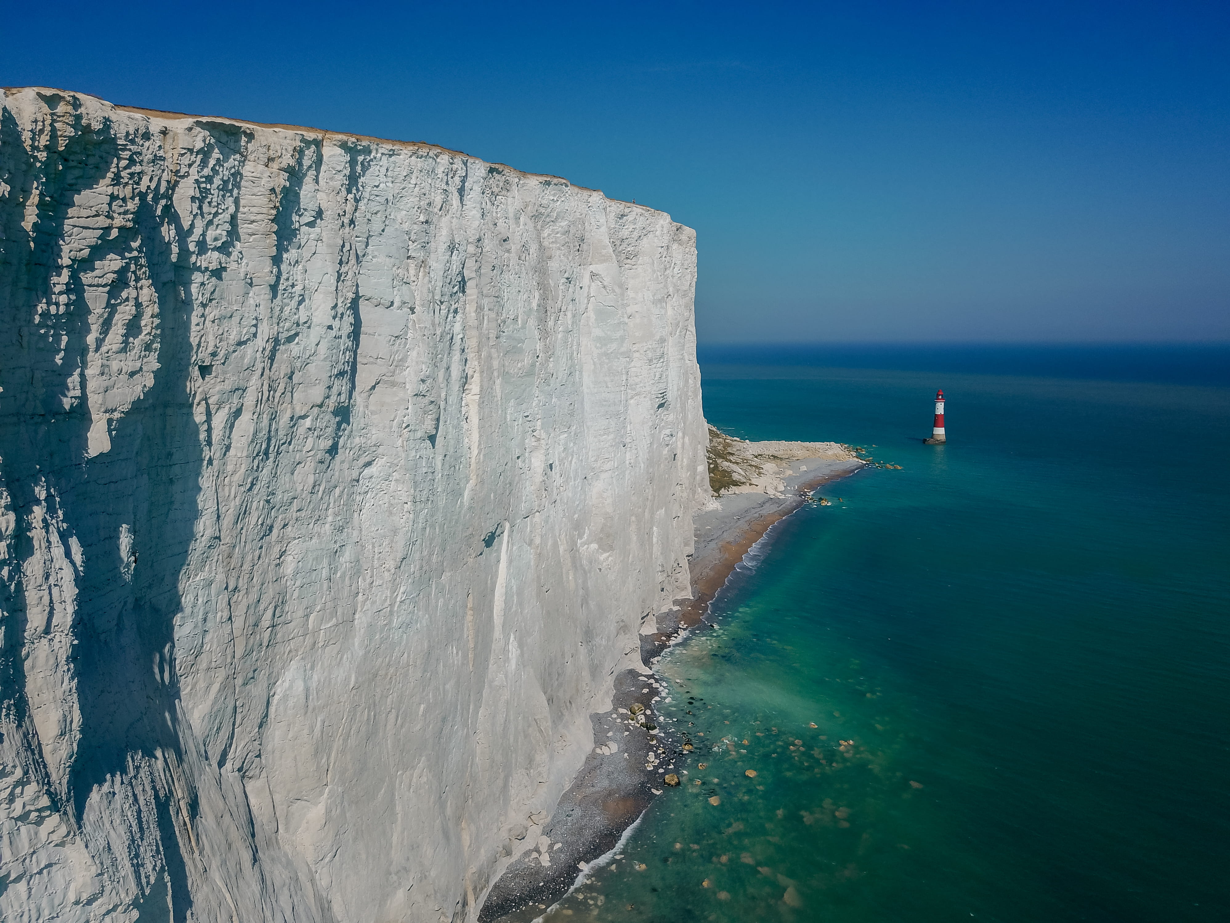 s downs way, cliff, no people, at the edge of, tranquil scene, sky, water, mountain, beach, formation, rock - object, scenics - nature, lighthouse, outdoors, HD Wallpaper