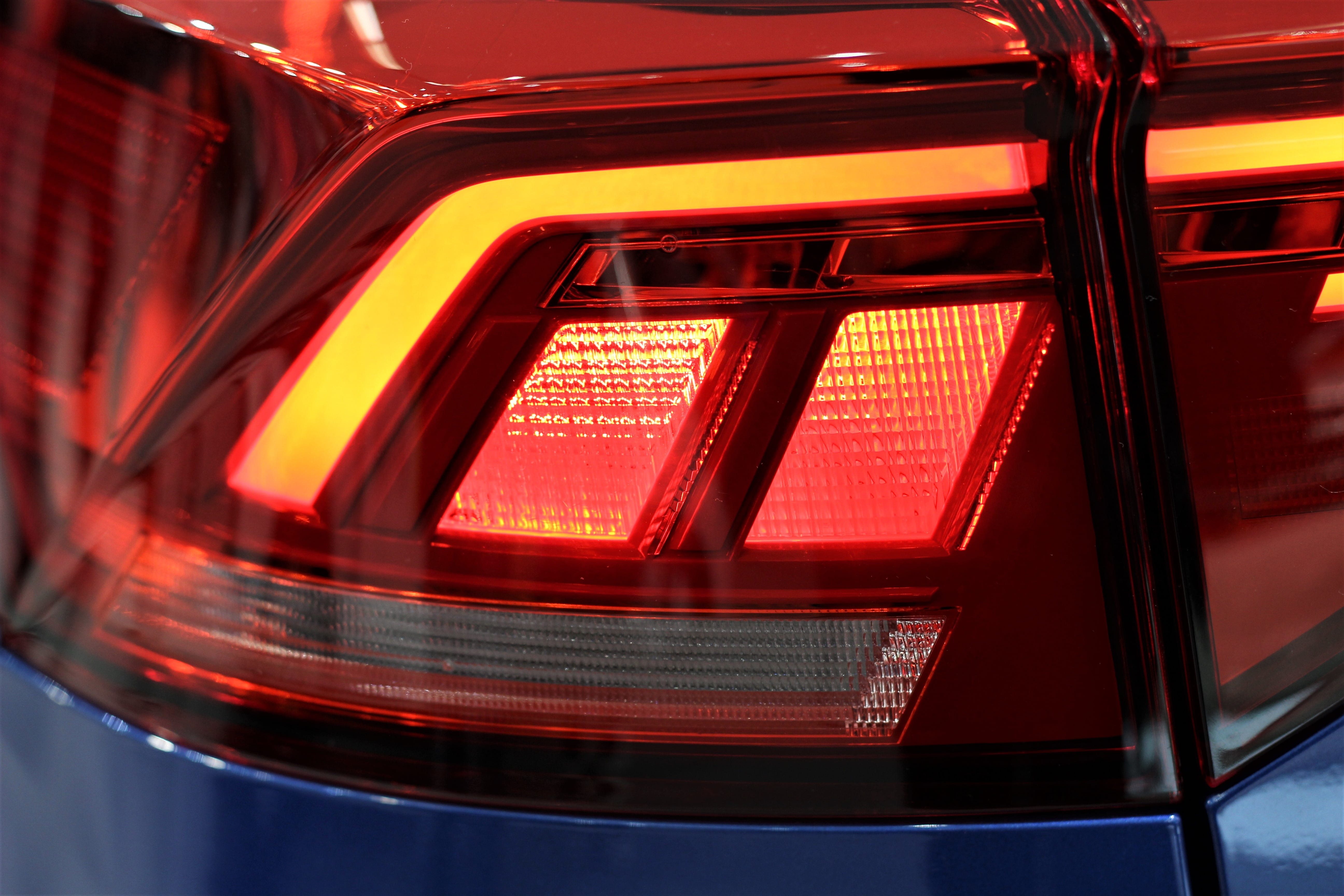 reflection, transportation system, illuminated, built structure, blurred motion, abstract, no people, red, metal, indoors, close-up, equipment, vehicle, HD Wallpaper
