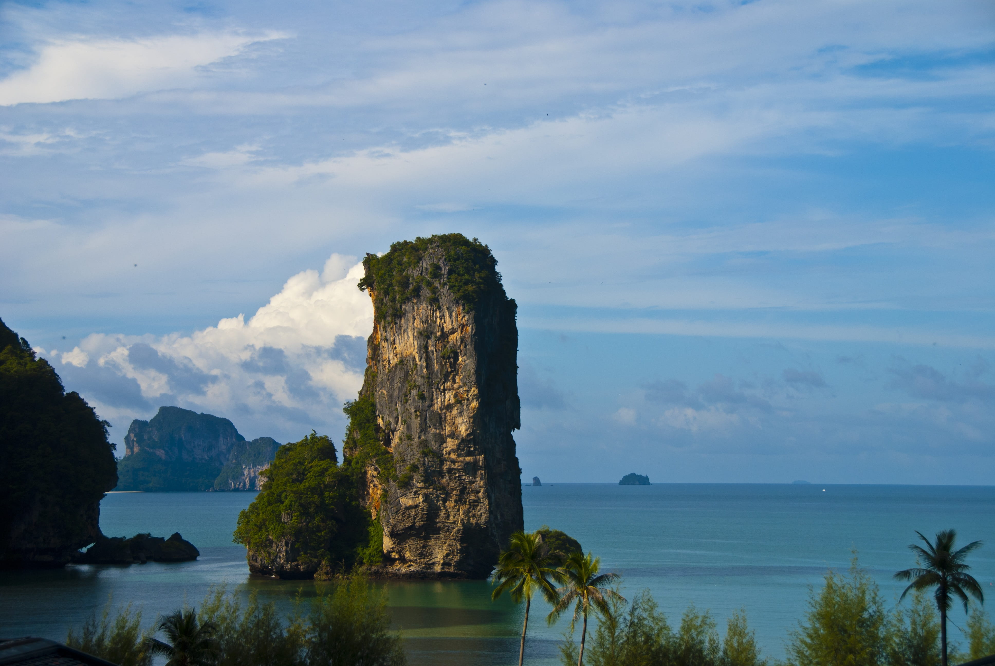 no people, stack rock, beach, outdoors, cloud - sky, travel, nature, asia, tranquility, 4K, idyllic, horizon, tranquil scene, thailand, krabi, scenics - nature, HD Wallpaper