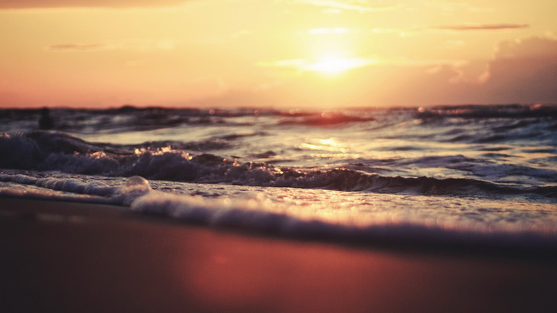 blurred, surfing, seashore, nature, sky, sunrise, ocean, selective focus, sunset, cloud - sky, flowing water, rushing, horizon over water, sport, waves, HD Wallpaper