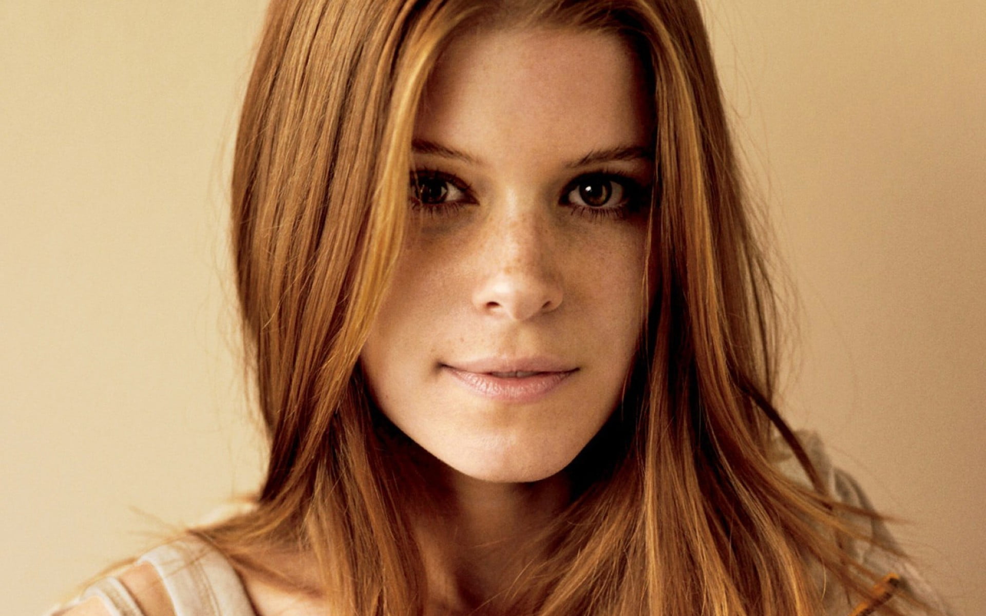 portrait, straight hair, indoors, hairstyle, studio shot, human face, Kate Mara, 1080P, close-up, young adult, beauty, headshot, one person, teenager, HD Wallpaper