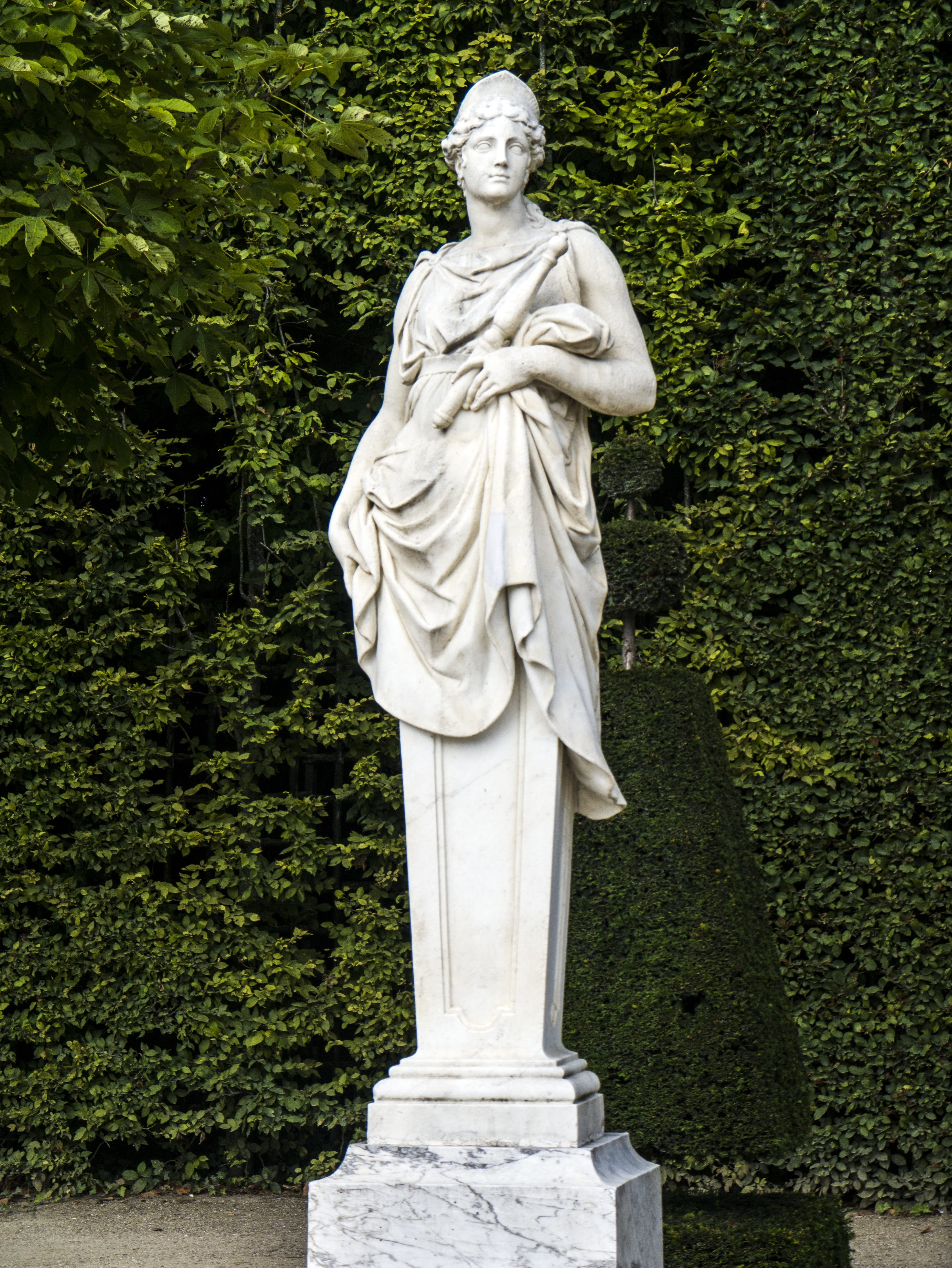Versailles, representation, 4K, monument, carving - craft product, fine art statue, tree, statue, France, no people, versailles, stone Material, green color, Phone HD Wallpaper