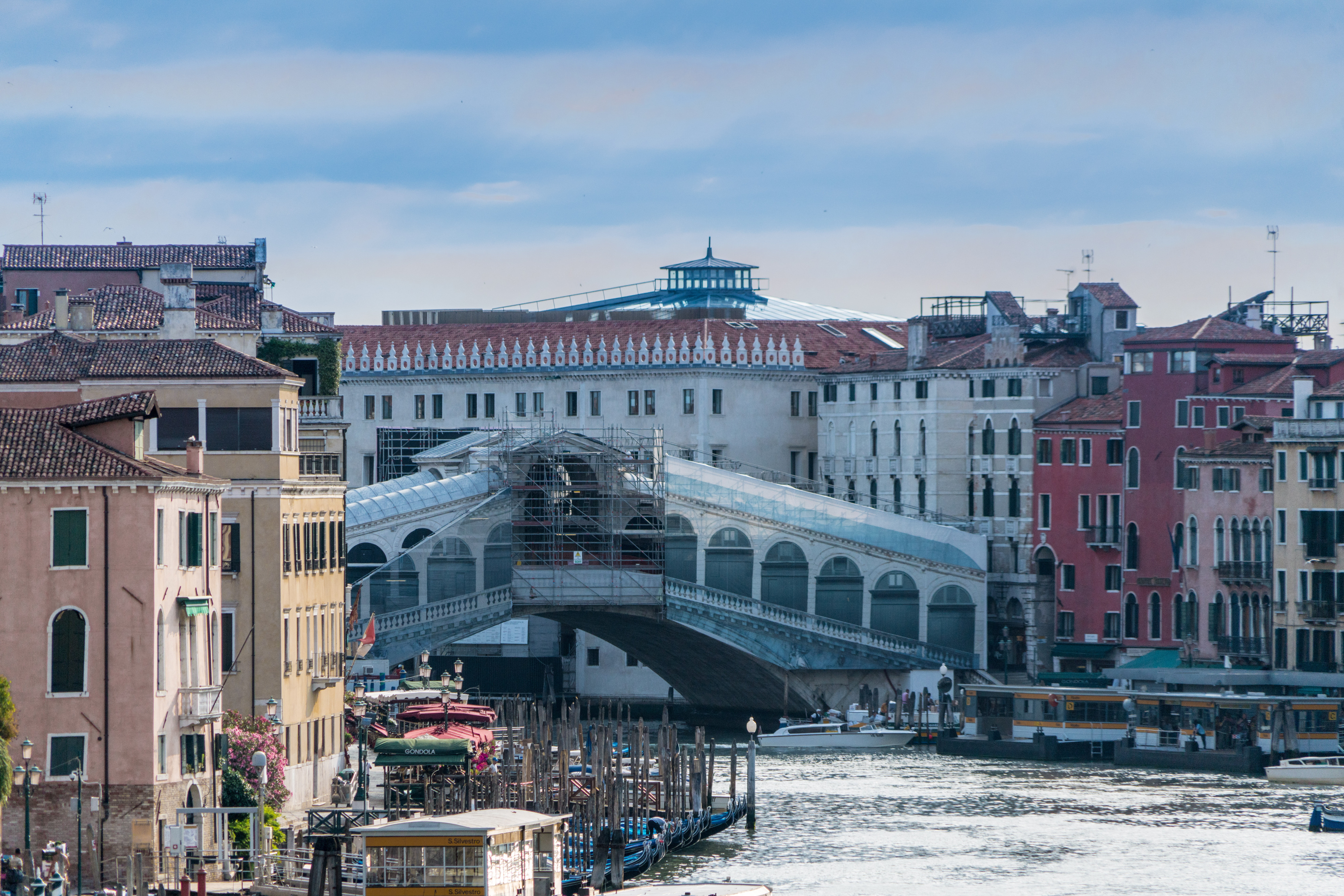 tourist, tourism, transportation, bridge - man made structure, venezia, sky, venice, travel, passenger craft, outdoors, rialto bridge, grand canal, gondola, HD Wallpaper