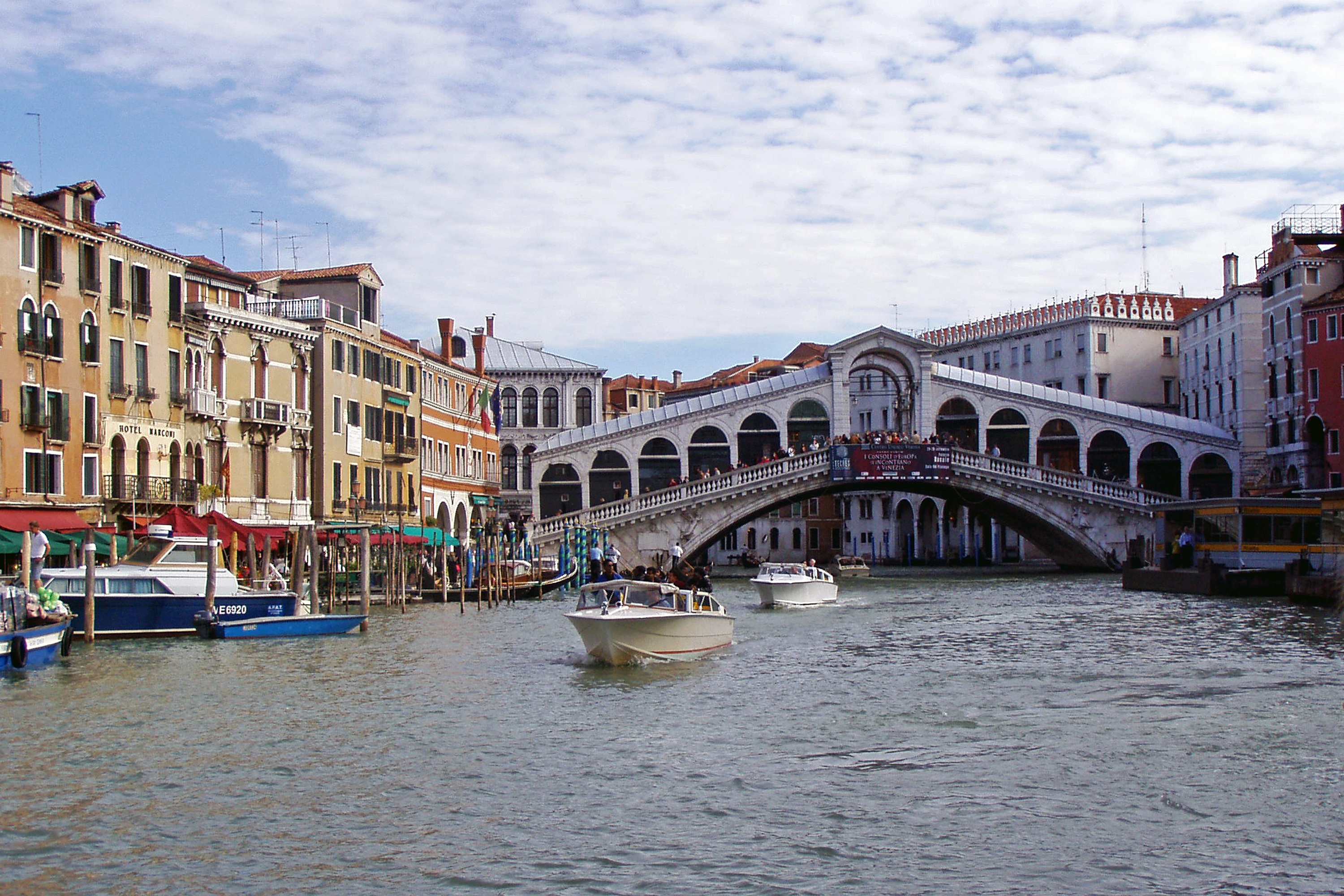 mode of transportation, boats, water, nautical vessel, architecture, buildings, building exterior, travel, waterfront, passenger craft, sky, road, day, HD Wallpaper
