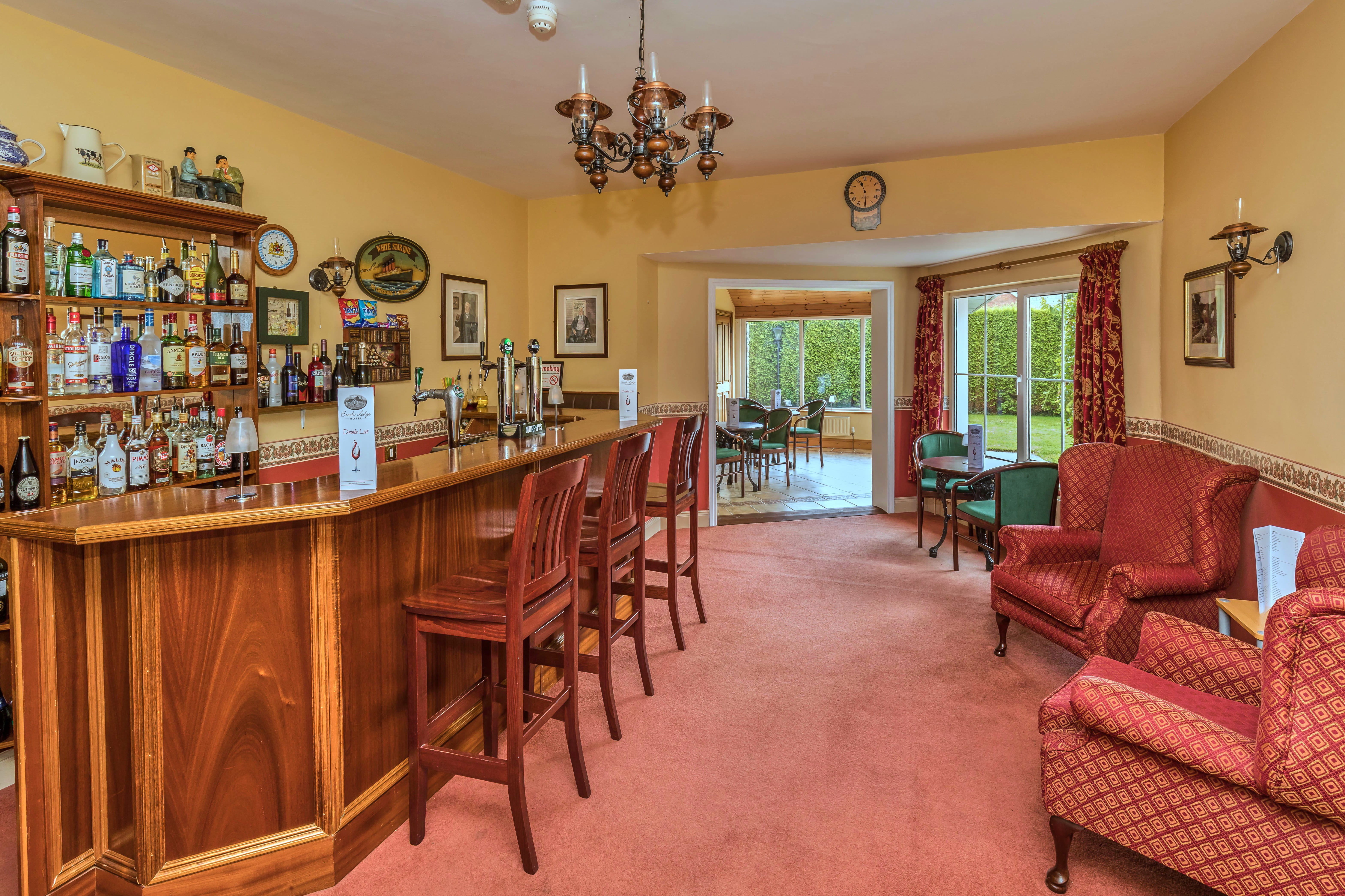 absence, window, ceiling, hotel, carpet - decor, built structure, chandelier, killarney, house, tiled floor, brooklodge, indoors, no people, table, luxury, HD Wallpaper