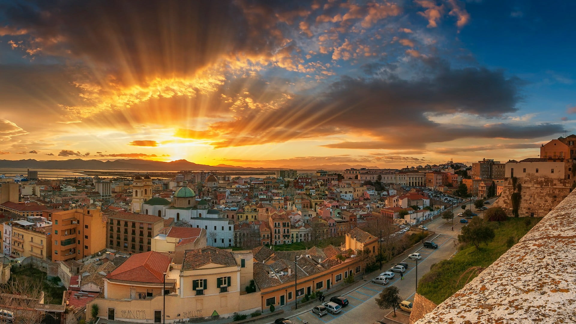 outdoors, high angle view, europe, building, architecture, cagliari, landmark, city, crowded, crowd, evening, sunlight, cloud - sky, town, 1080P, horizon, HD Wallpaper