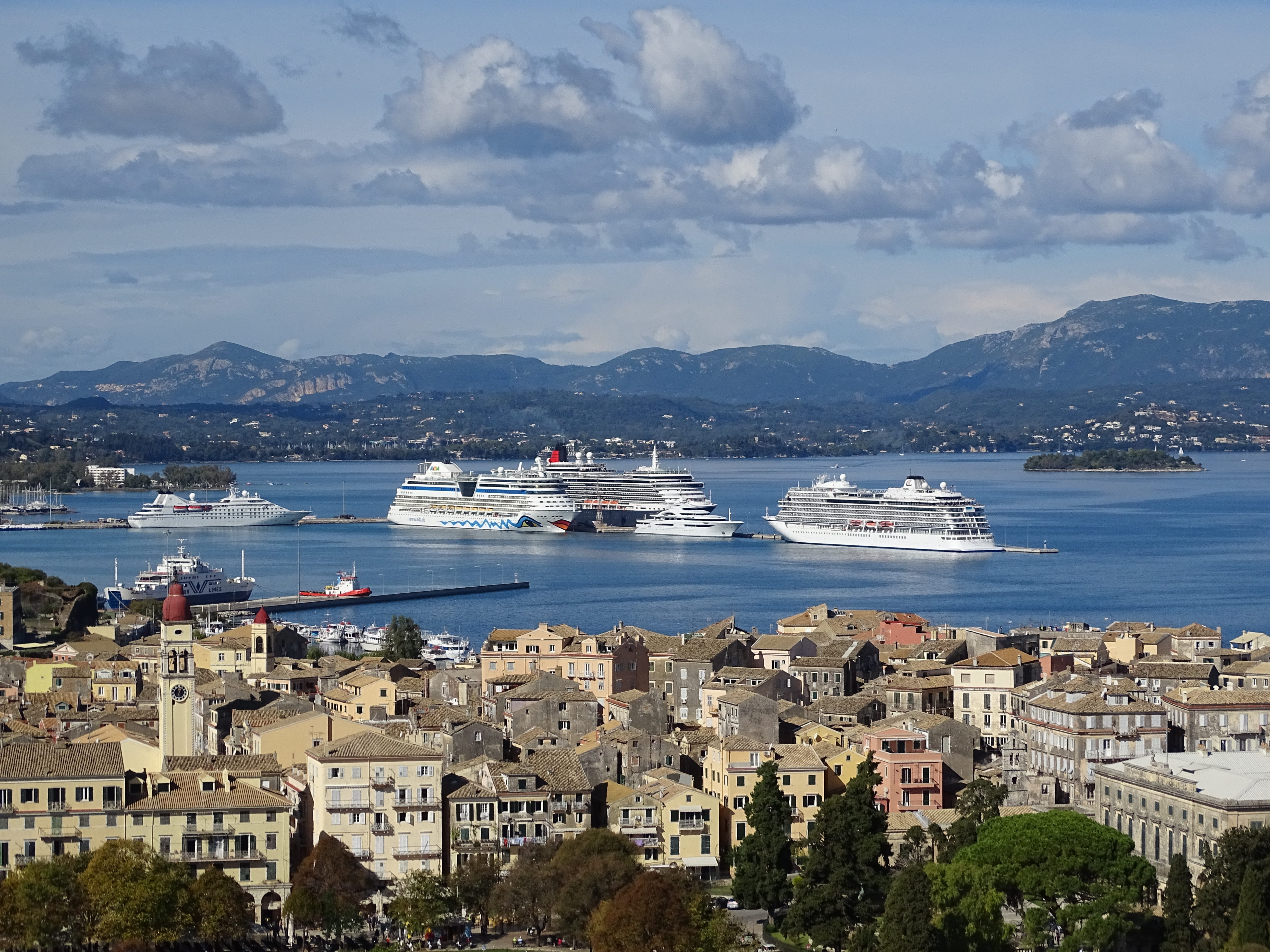 city, corfu, yacht, nature, cruise ship, 5K, nautical vessel, no people, mode of transportation, cityscape, built structure, residential district, water, HD Wallpaper