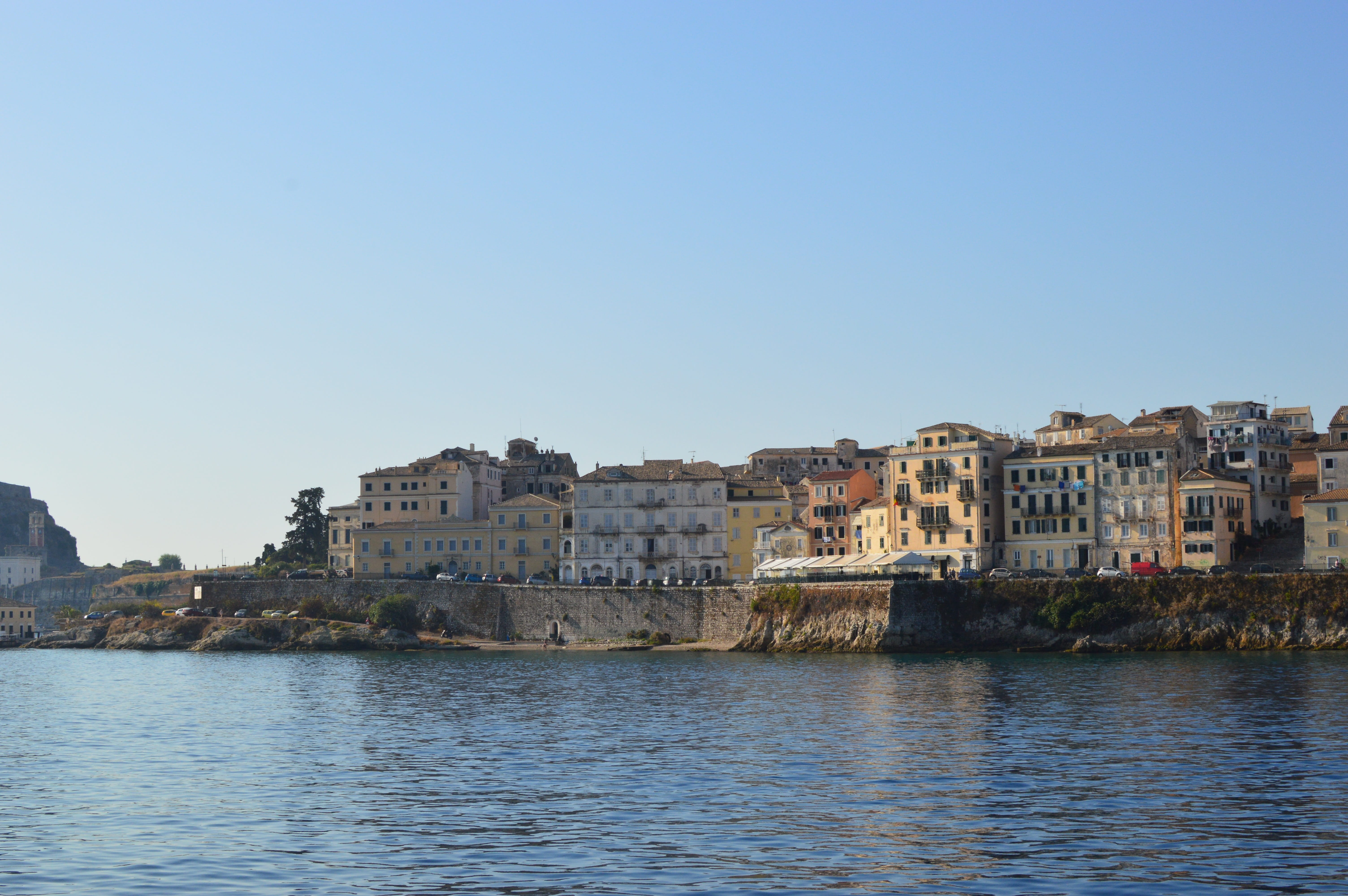 land, building exterior, 5K, architecture, blue, built structure, no people, greece, water, clear sky, waterfront, outdoors, city, sea, building, day, HD Wallpaper