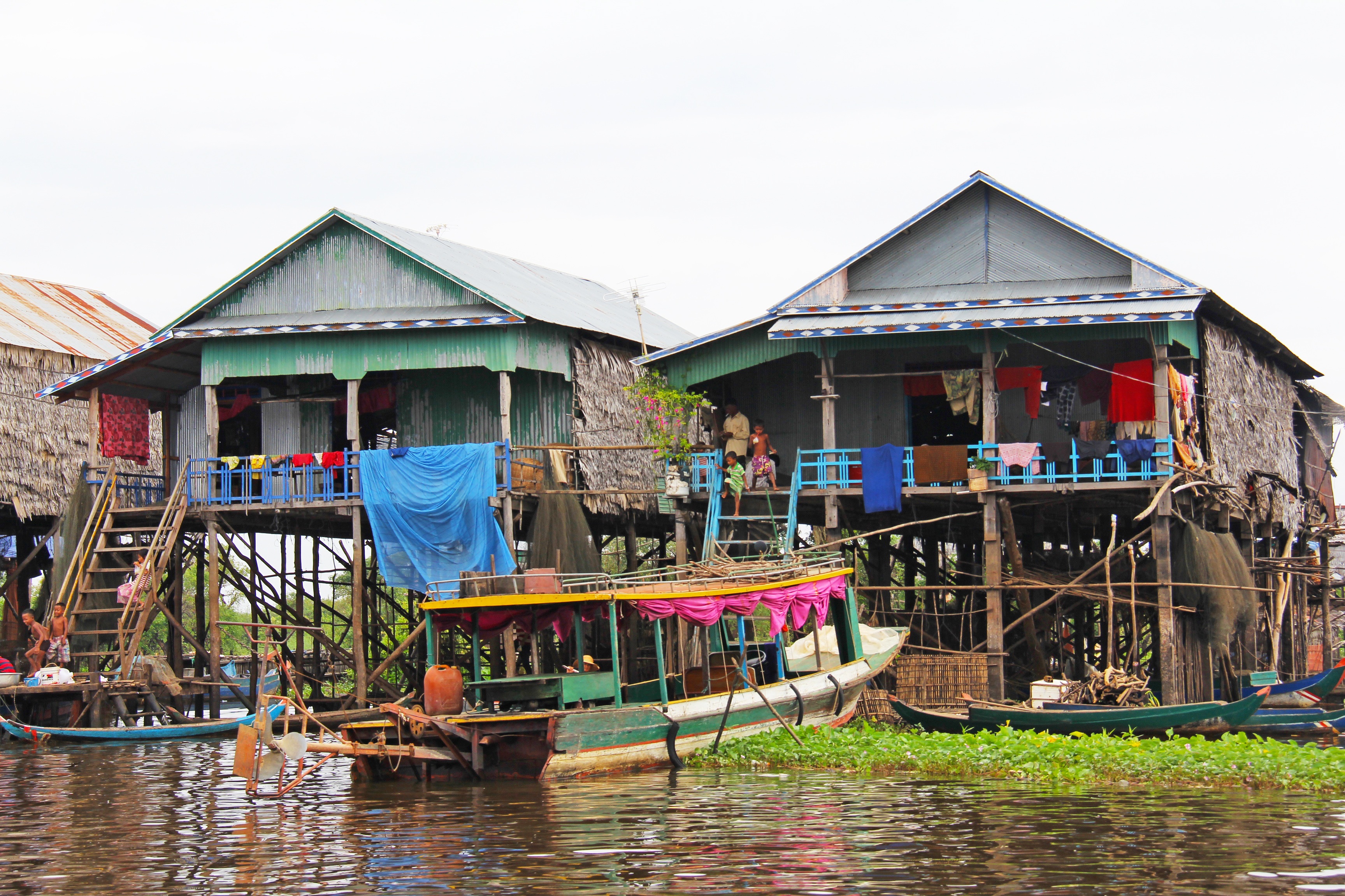 body, tour, woman, nautical vessel, stilt house, white, stilt, outdoors, green, village, floating, architecture, lake, local, waterfront, 2K, stilted, HD Wallpaper