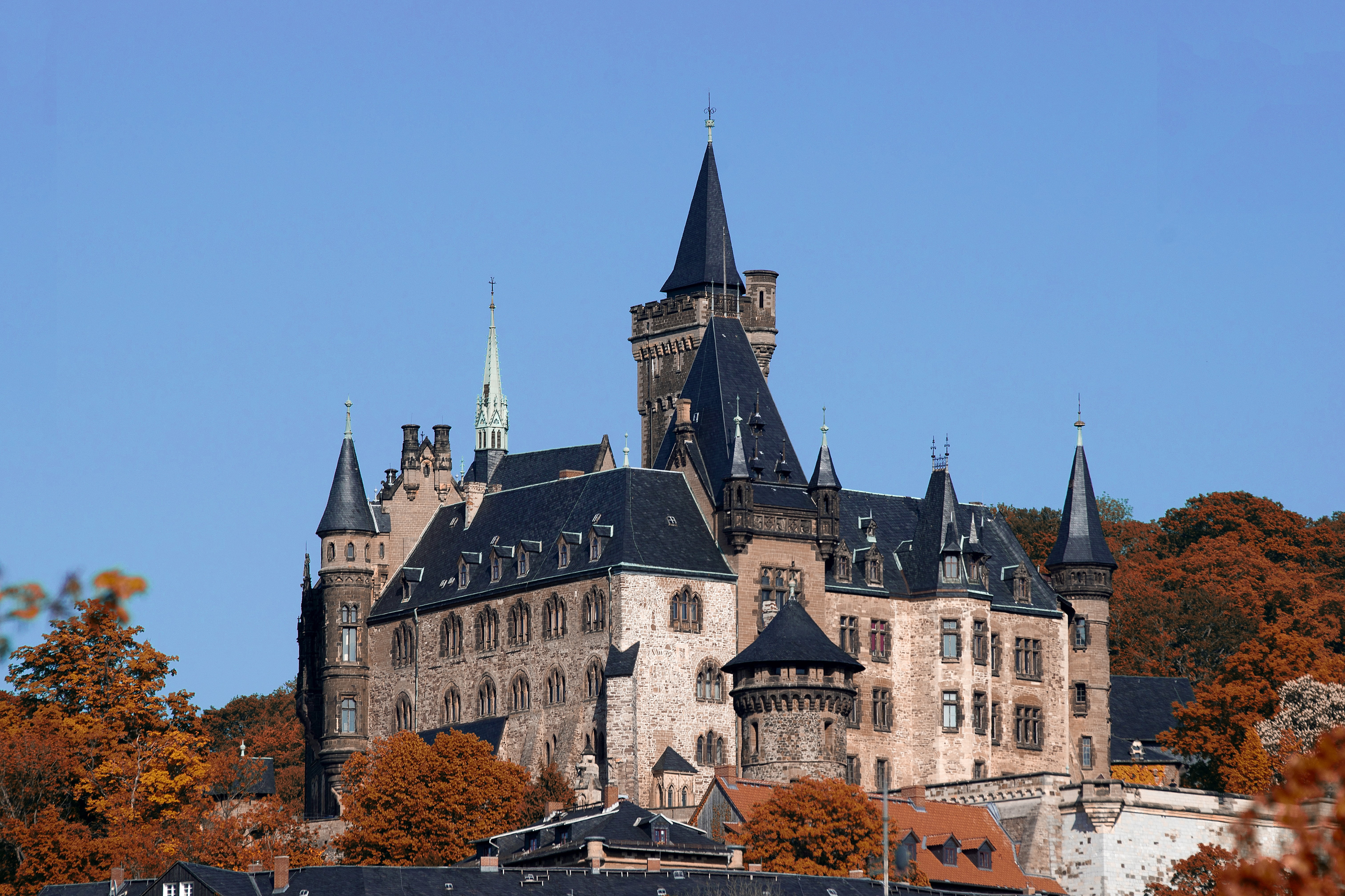 5K, clear sky, historically, city, architecture, princess, spire, prince, the past, kings daughter, noble, day, masonry, fantastic, blue, building, kings son, HD Wallpaper