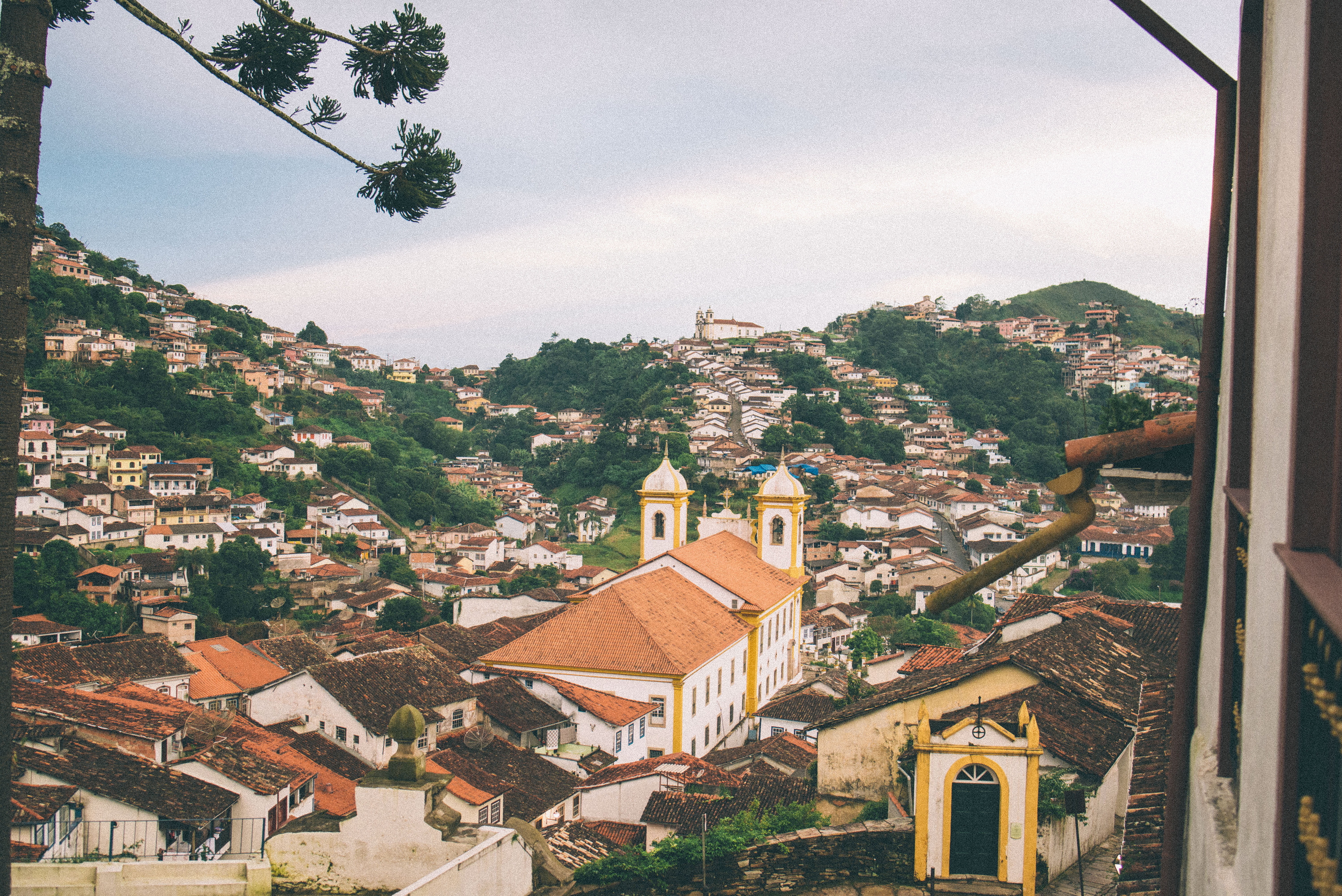 scenery, townscape, building, residential district, tree, architecture, building exterior, city, tile roof, outdoors, plant, historic, town, ouro preto, HD Wallpaper