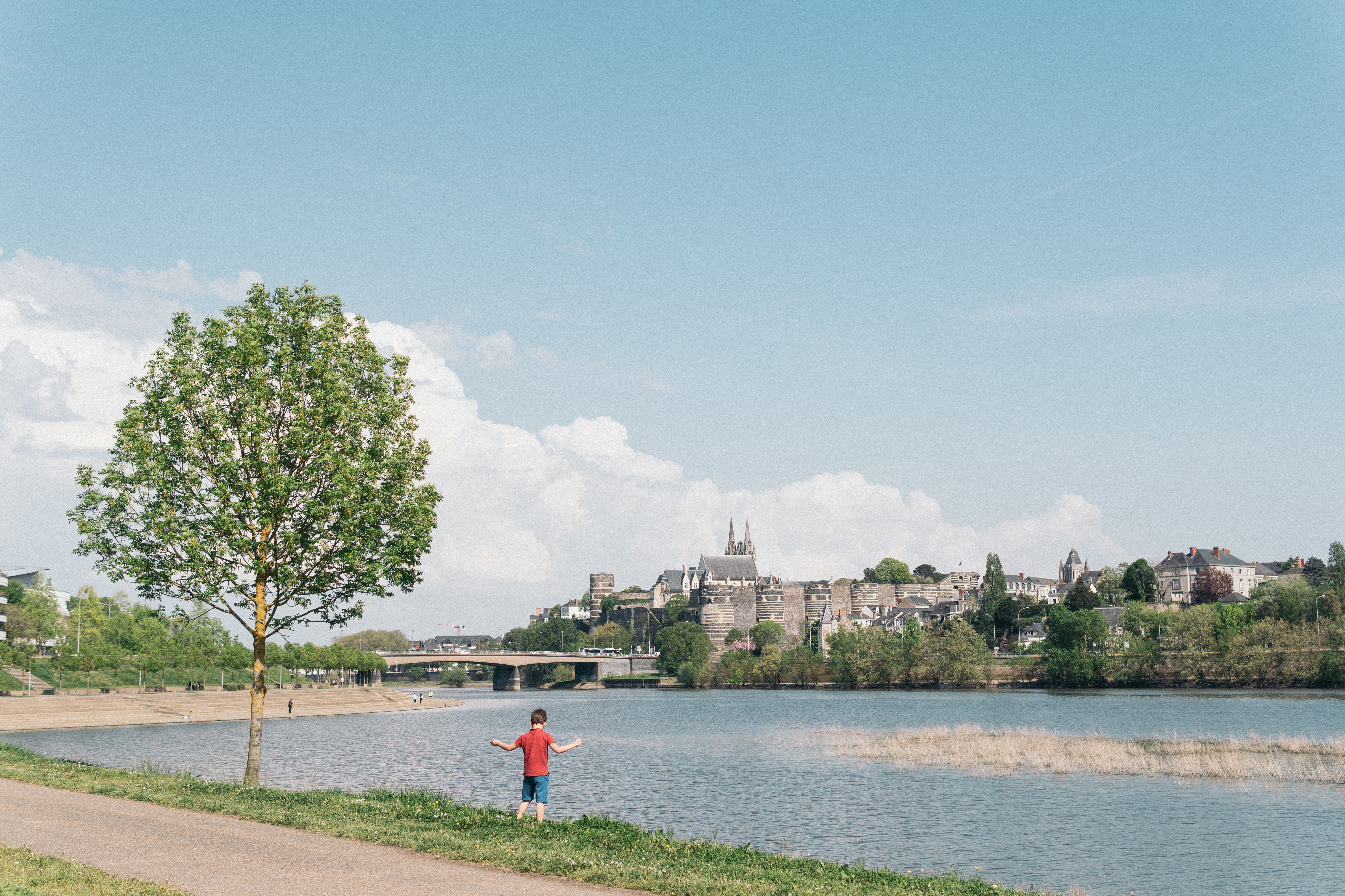 architecture, lifestyles, day, people, angers, lac de maine, cloud - sky, built structure, city, cityscape, 5K, water, building exterior, tree, bretagne, HD Wallpaper