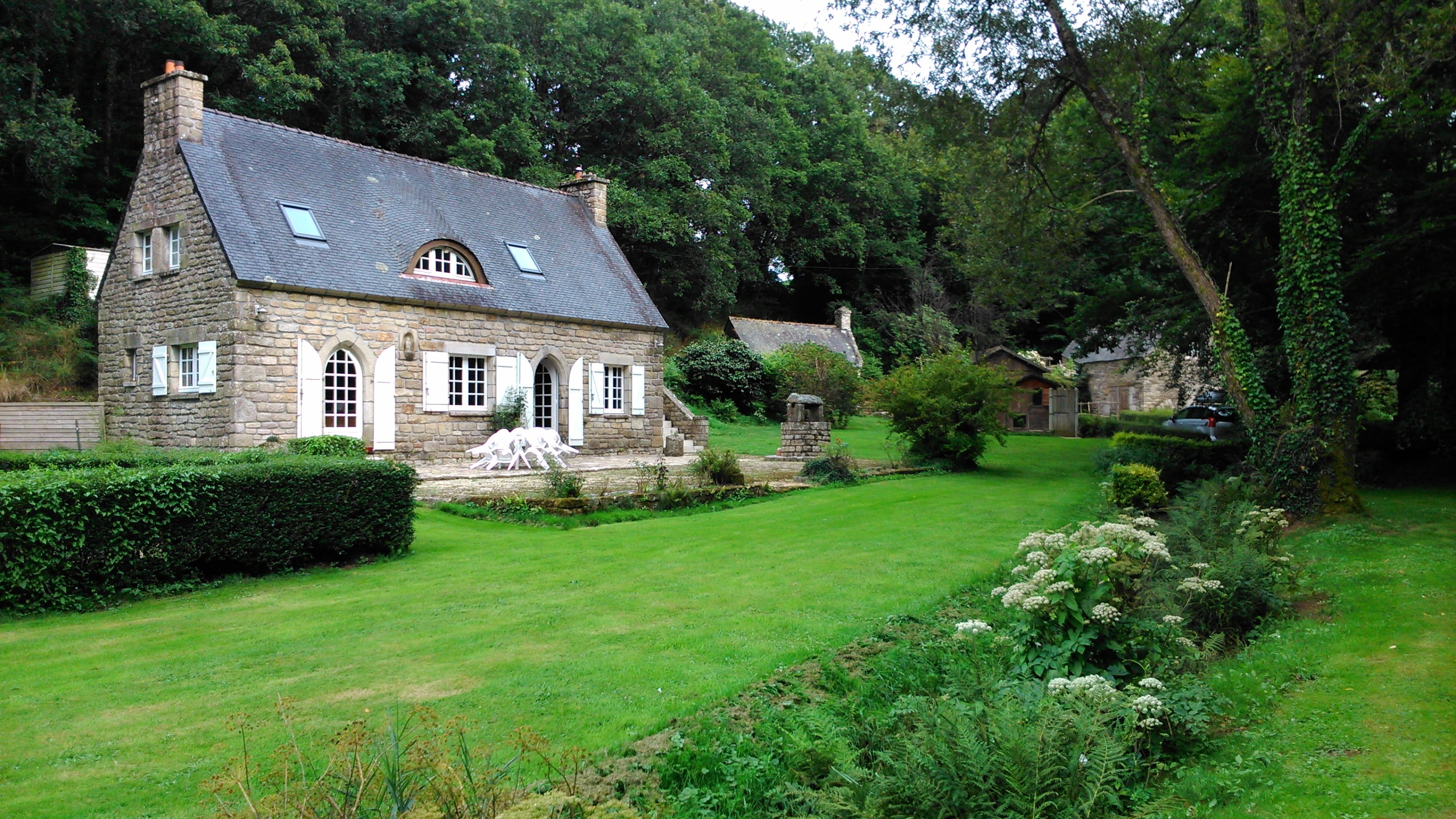 architecture, land, grass, luxury, day, Building, Brittany, gray, nature, plant, tree, stone, rural, home, cottage, green color, Old, house, building exterior, HD Wallpaper