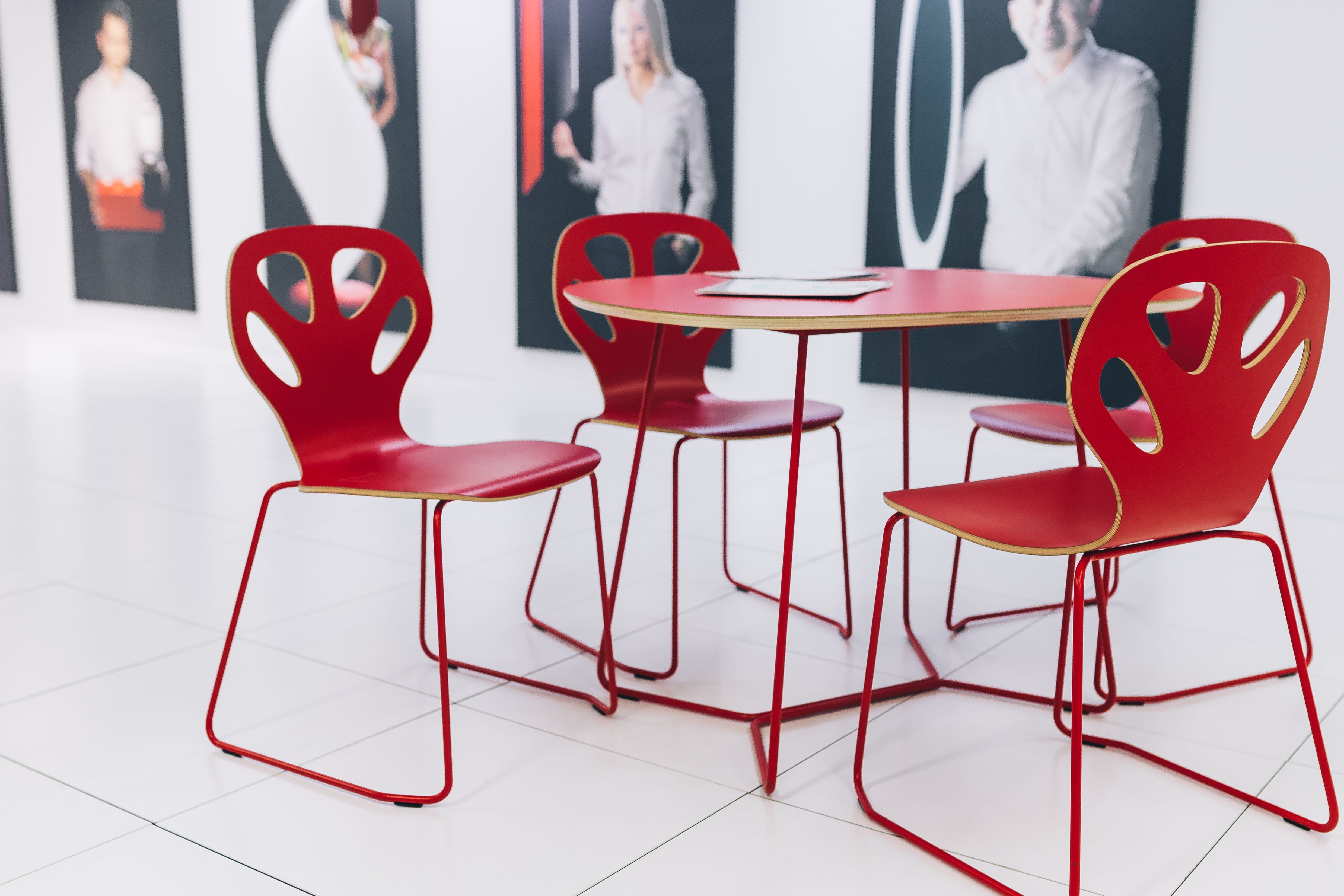 table, arranged, incidental people, people, sitting, design, style, chairs, group of people, indoors, tile, expo, tables, 4K, Collection, display, chair, HD Wallpaper
