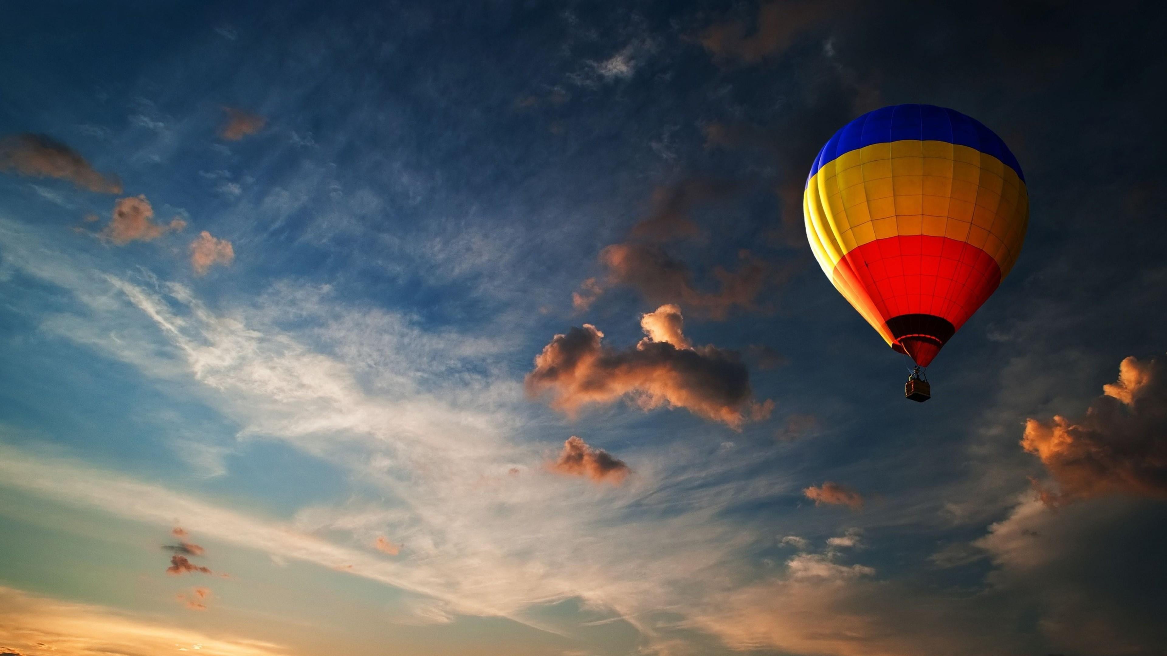 sky, flying, horizon, low angle view, air travel, flight, sunset, freedom, cloud - sky, nature, cloud, blue, ballooning festival, 4K, skies, mid-air, air sports, HD Wallpaper