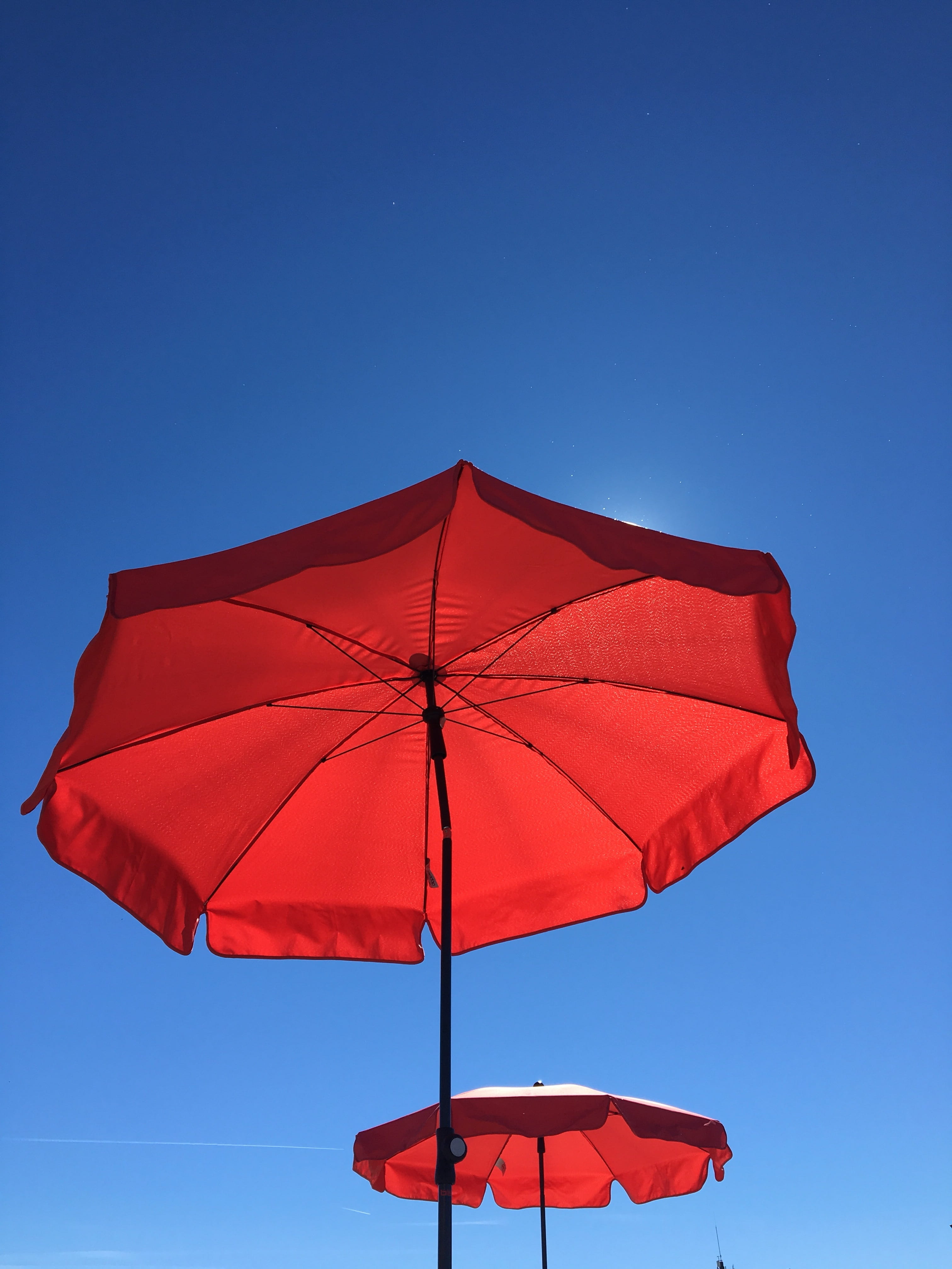 ozone, cream, recovery, rays, copy space, sun, outdoors, sunshade, sky, parasol, day, benefit from, risk, security, blue, 4K, spf, protection, cosmetics, Phone HD Wallpaper